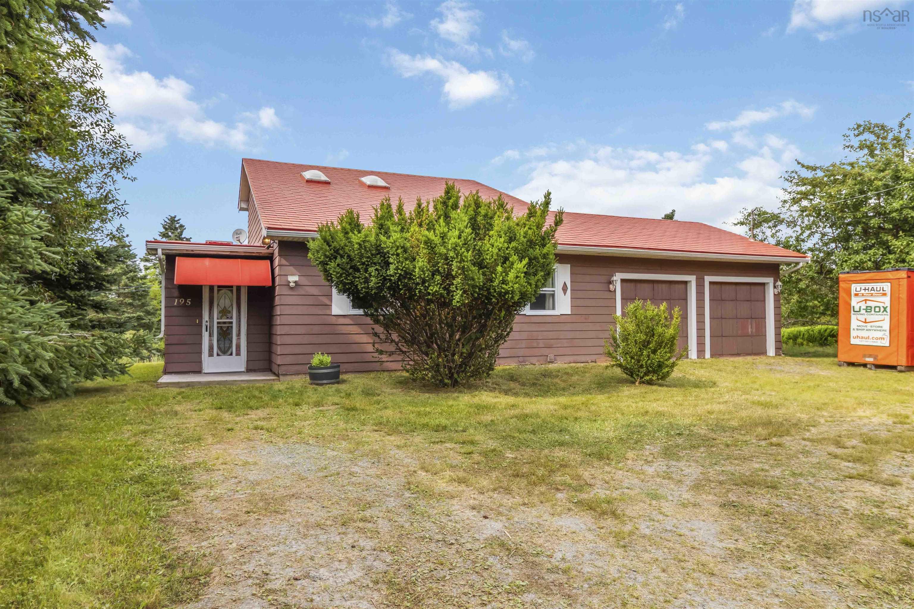 $499,900.00: 195 Bellefontaine Road, Middle Porters Lake