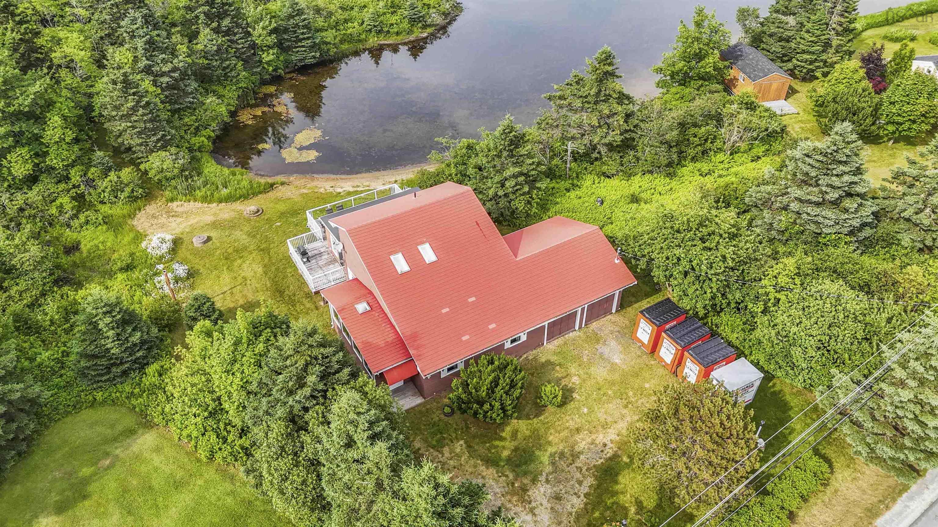 $499,900.00: 195 Bellefontaine Road, Middle Porters Lake