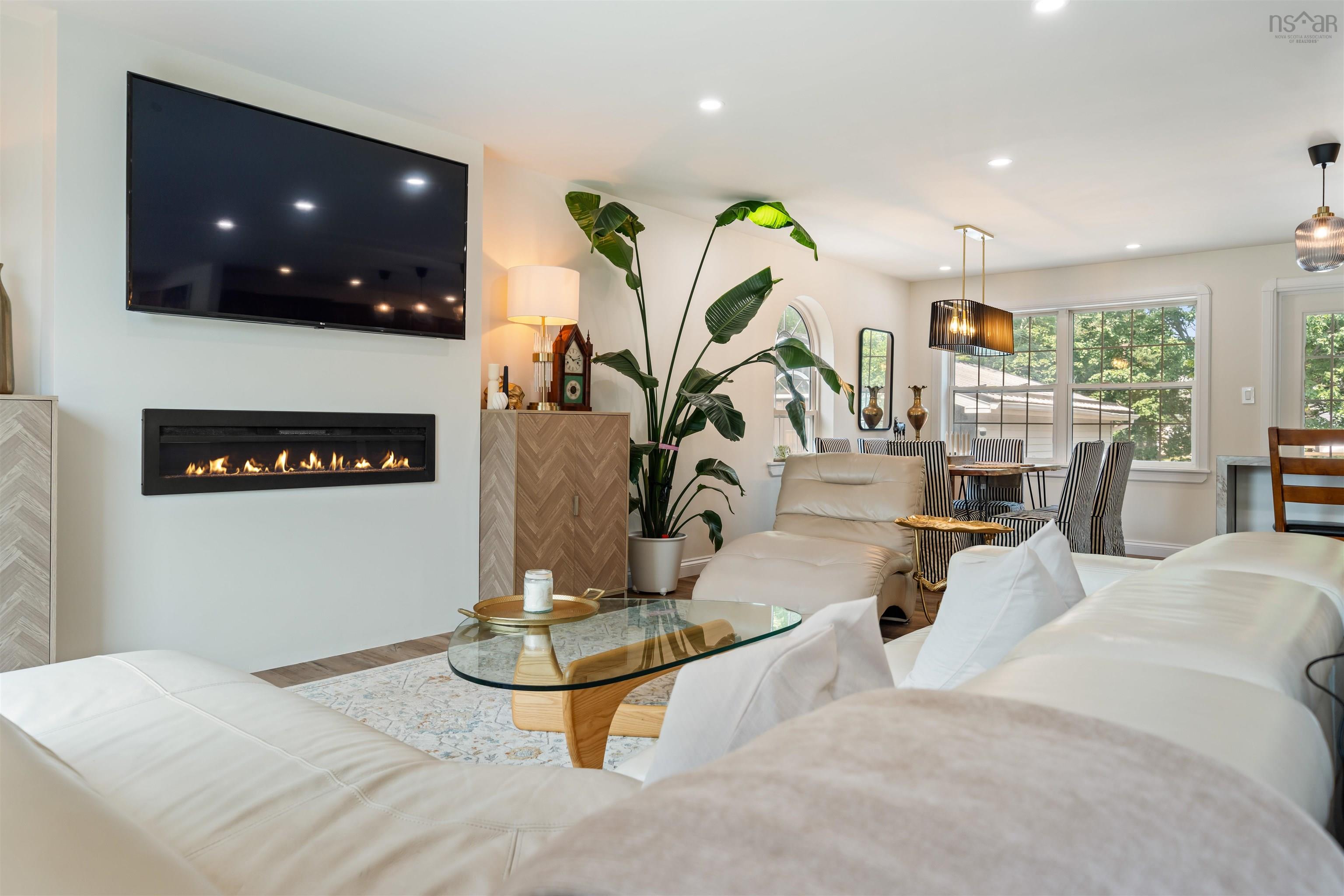 $569,000.00: 157 Meadowland Avenue, Valley