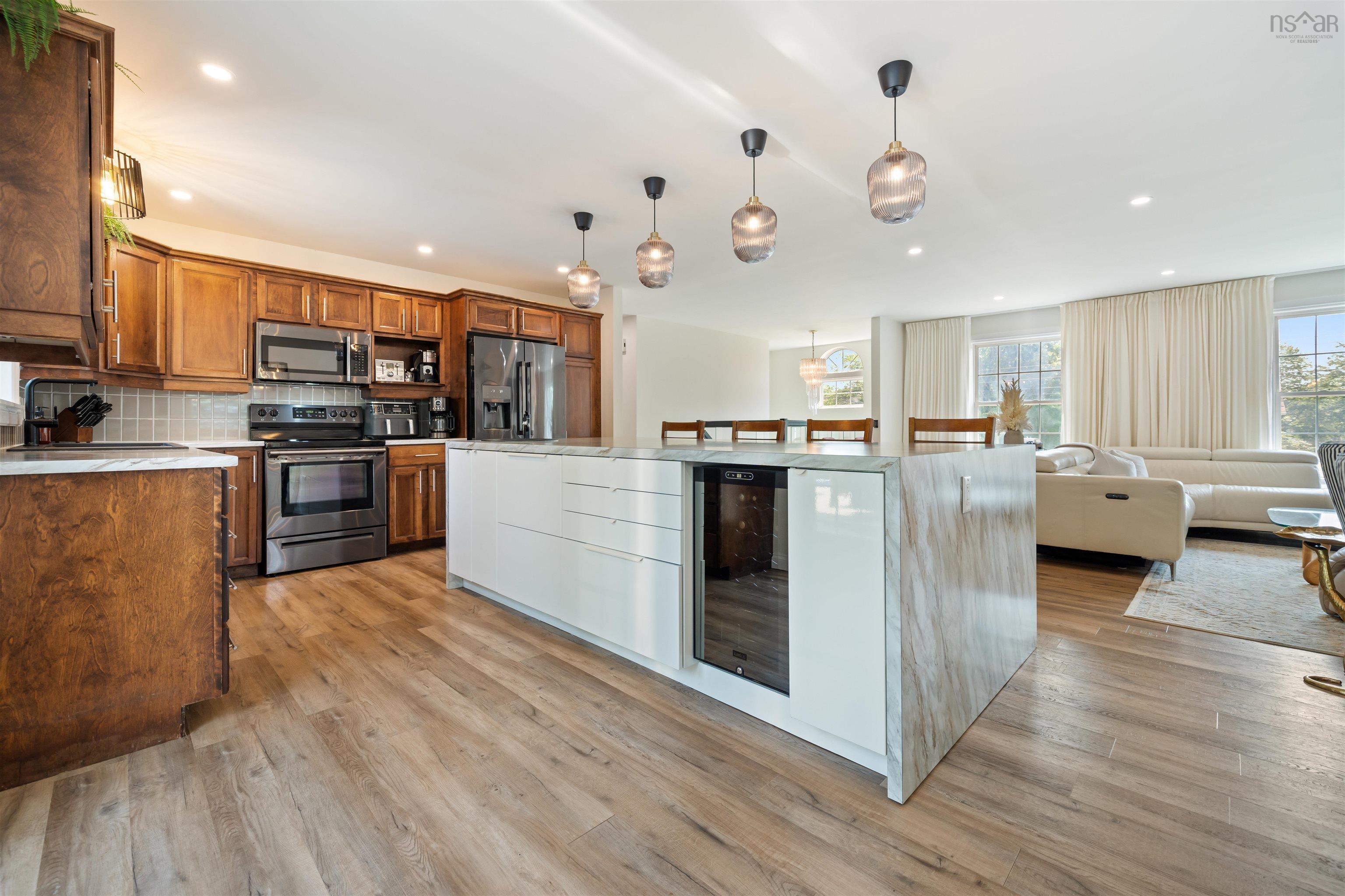 $569,000.00: 157 Meadowland Avenue, Valley