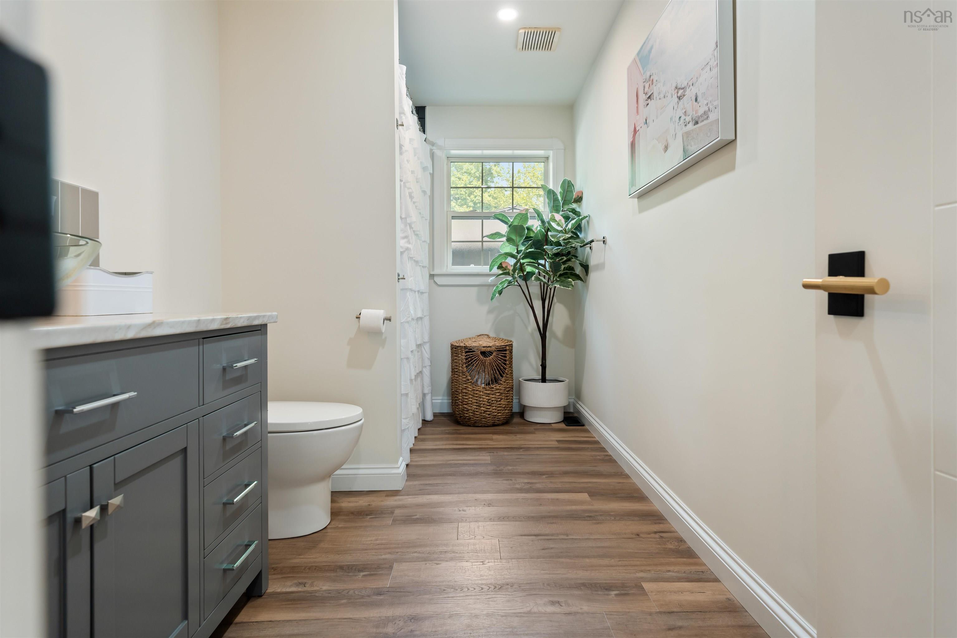 $569,000.00: 157 Meadowland Avenue, Valley