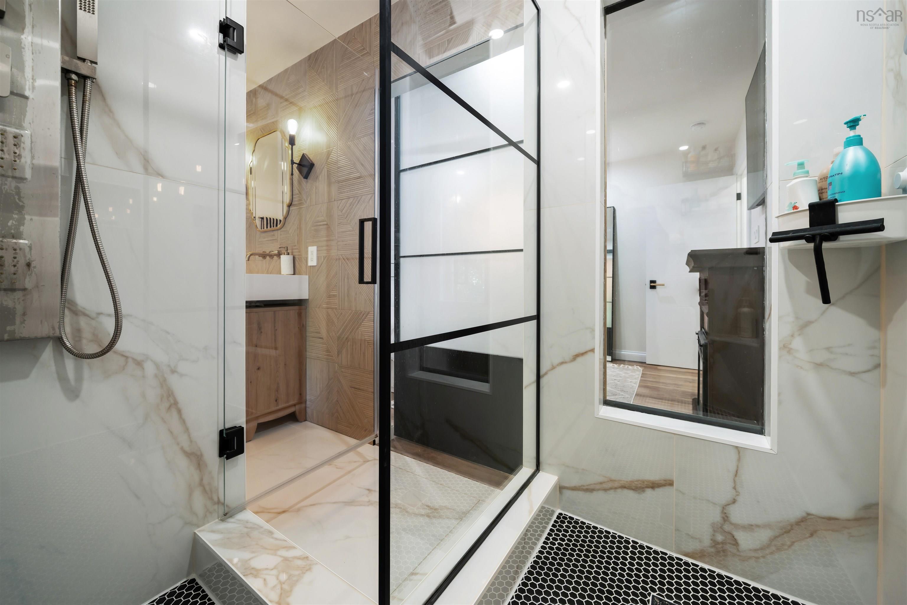 $569,000.00: 157 Meadowland Avenue, Valley