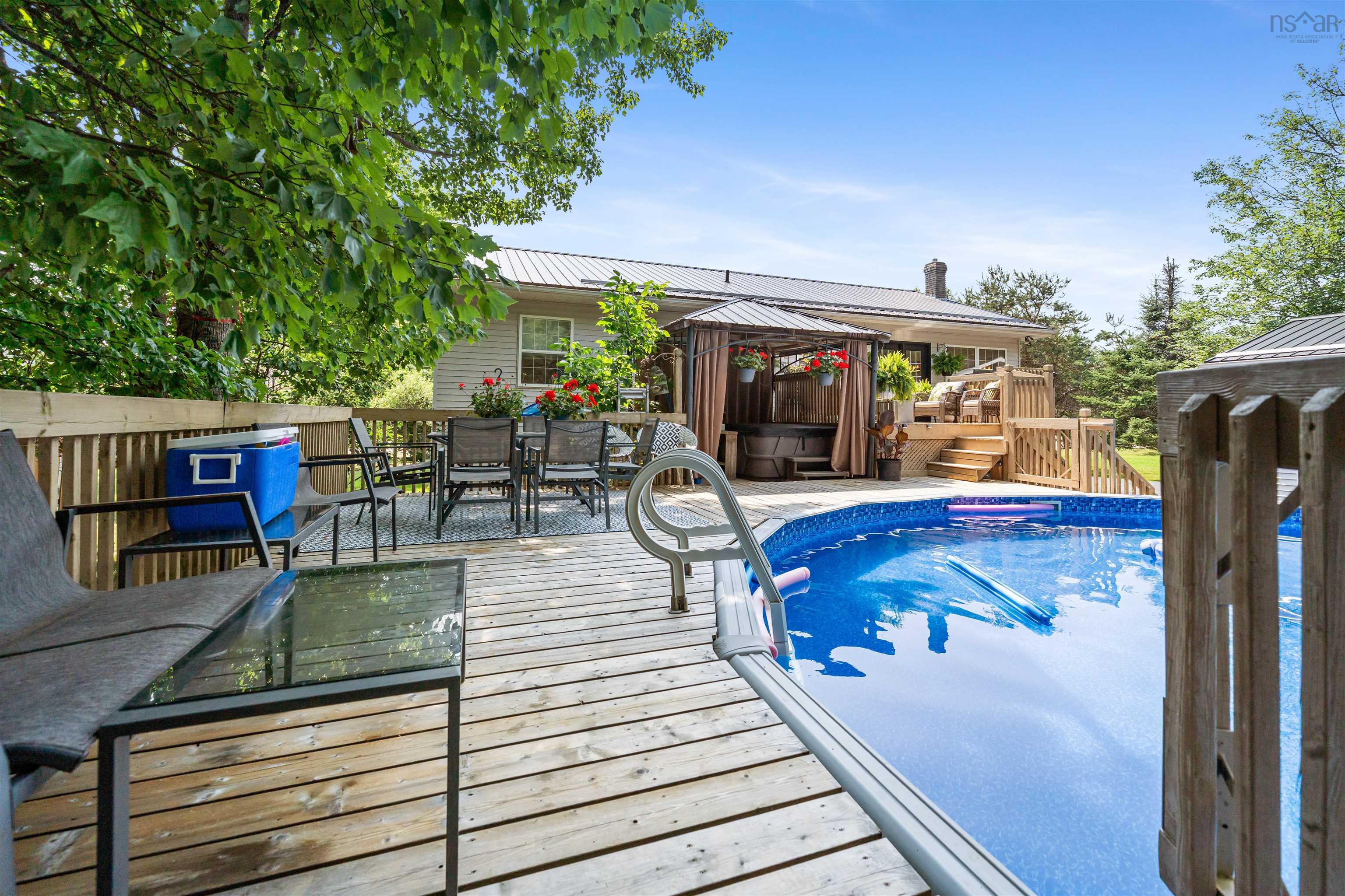 $569,000.00: 157 Meadowland Avenue, Valley