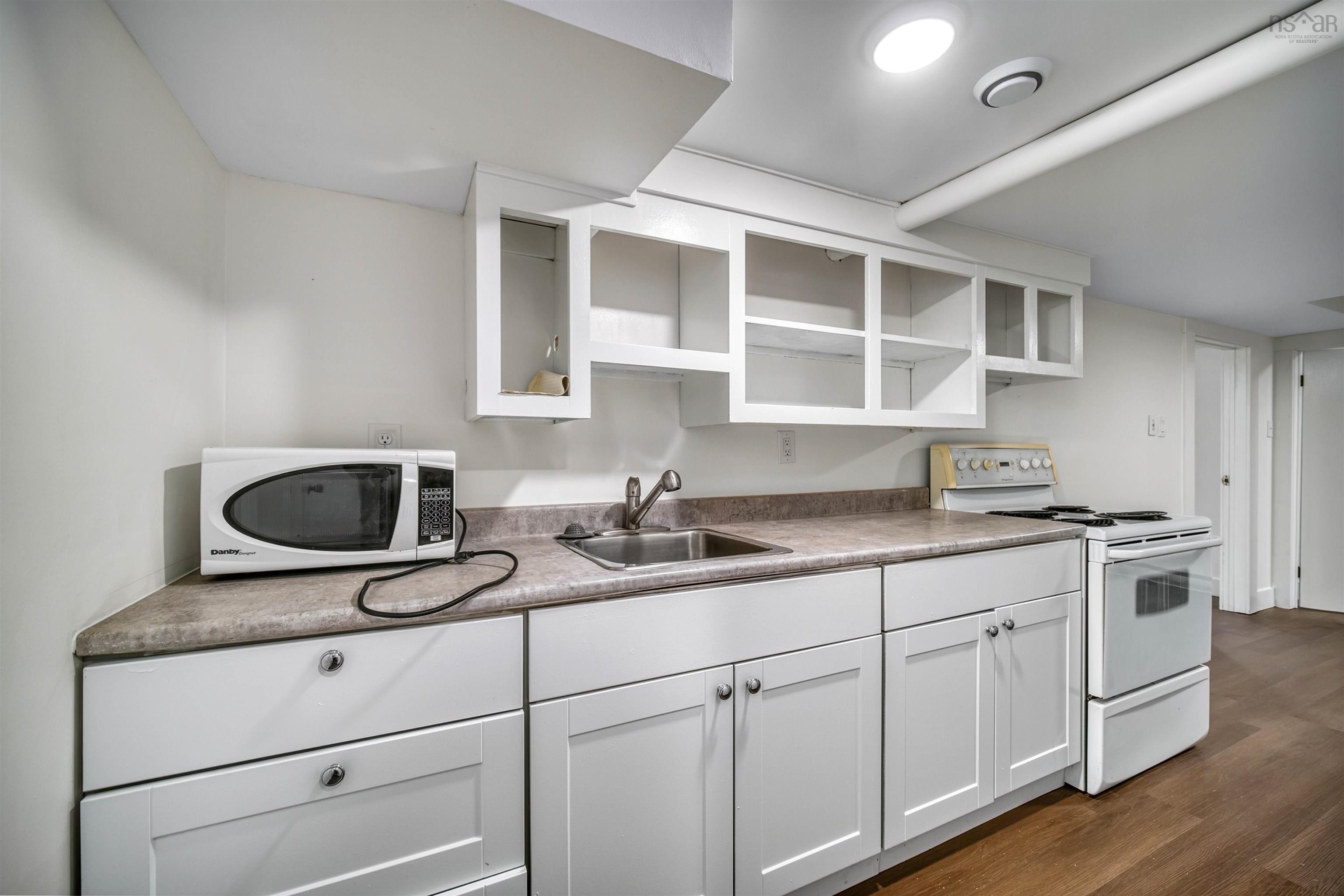 A & B 34 Raymond Drive, Lower Sackville, NS (MLS 202517968)