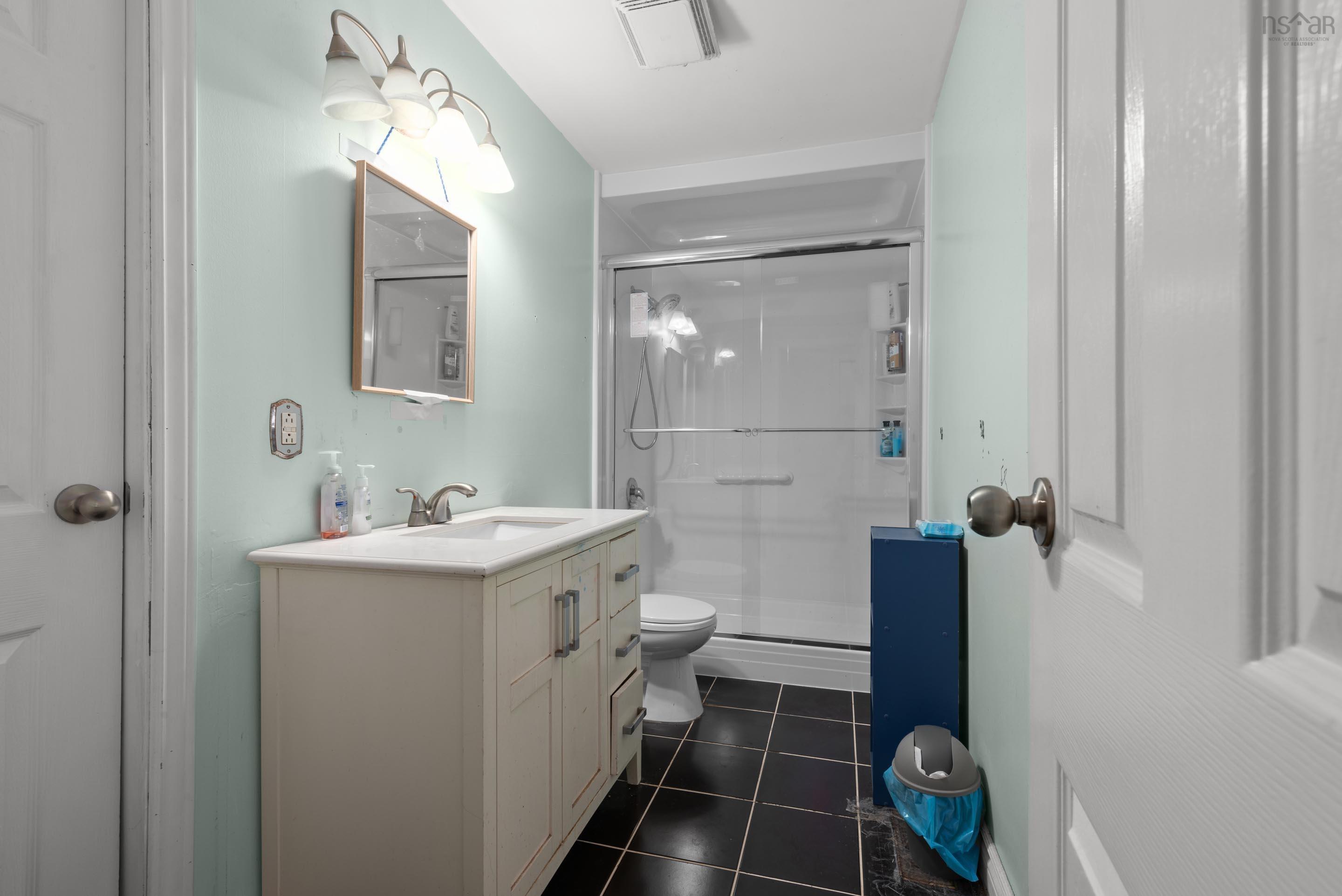 $399,900.00: 172 Candy Mountain Road, Mineville