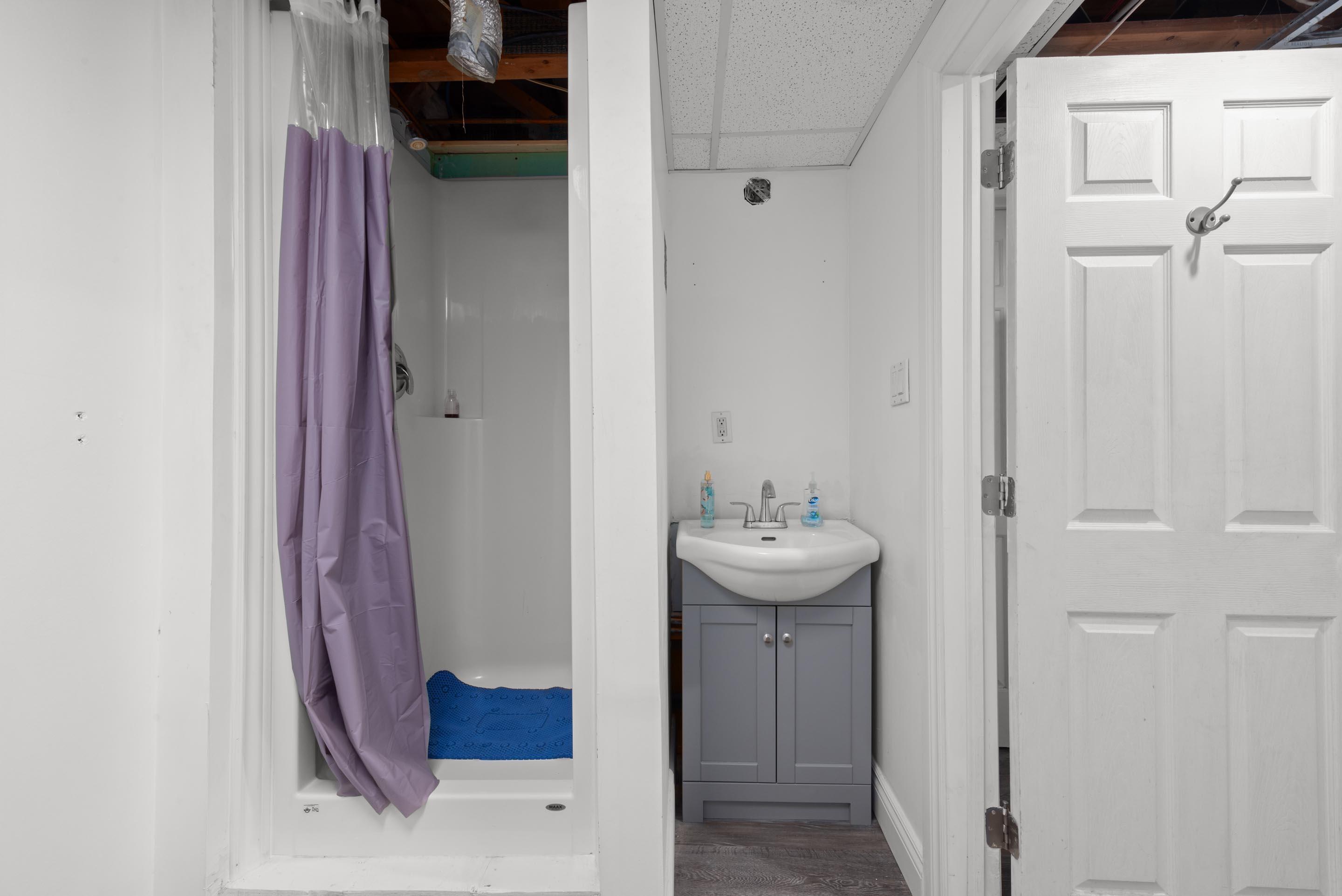 $399,900.00: 172 Candy Mountain Road, Mineville