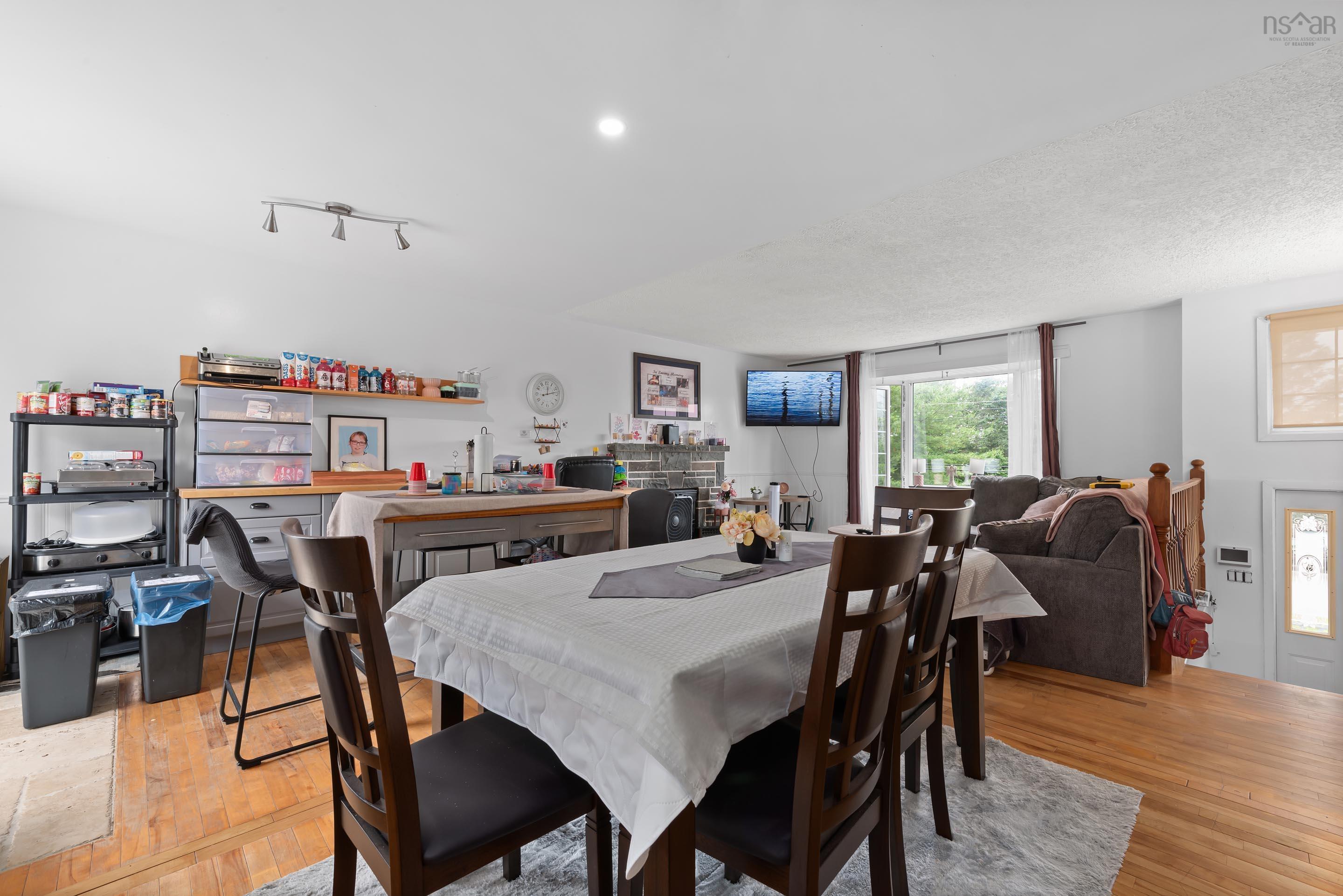 $399,900.00: 172 Candy Mountain Road, Mineville