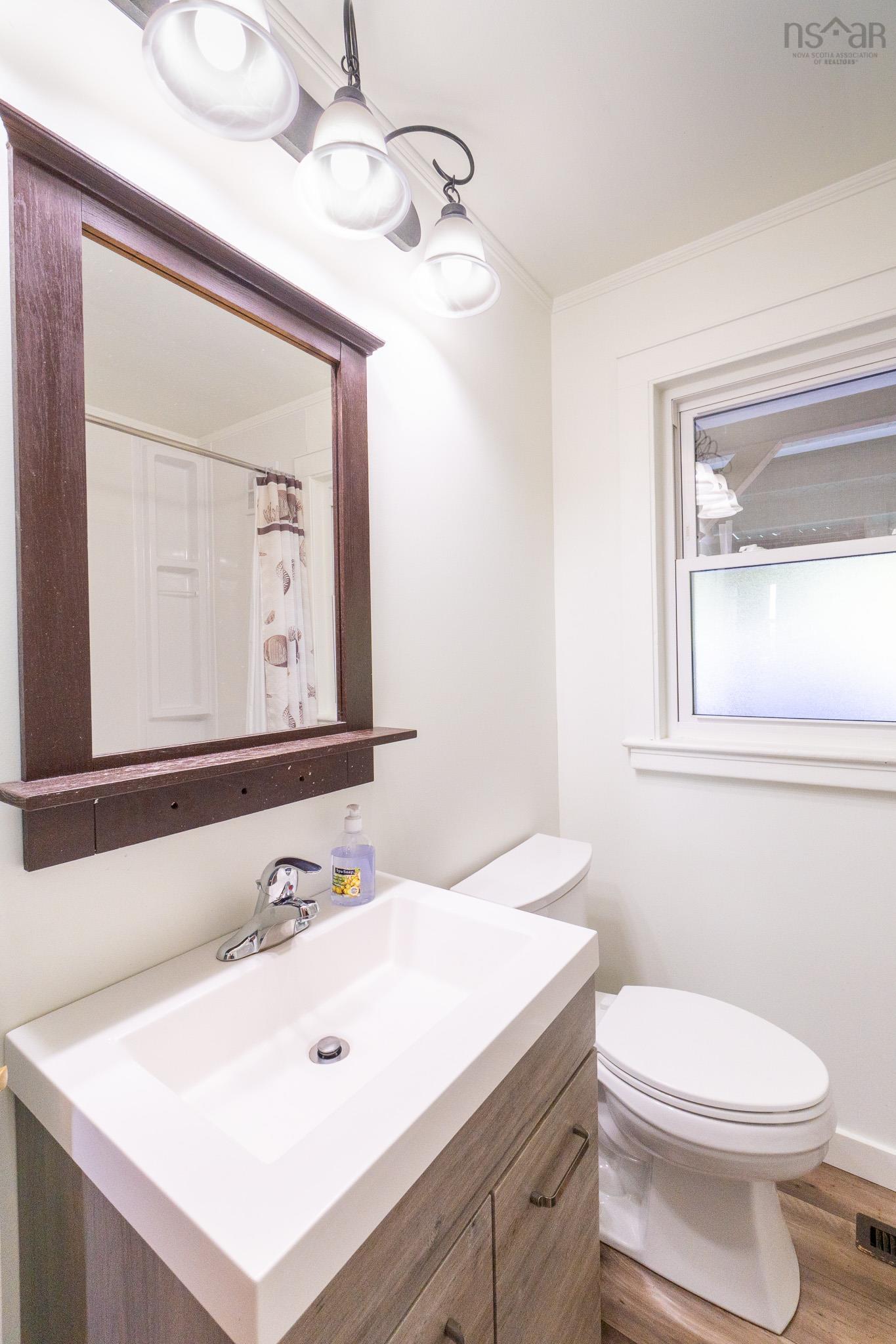 $422,000.00: 21 Maple Avenue, Hantsport