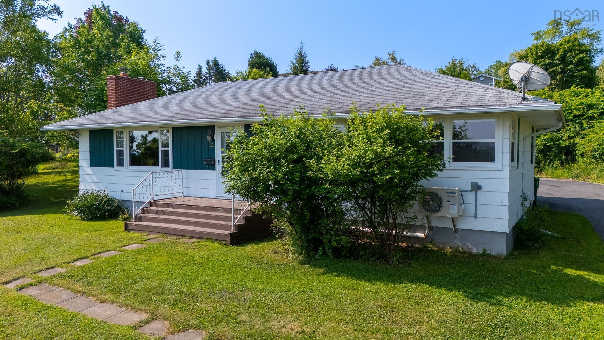 $422,000.00: 21 Maple Avenue, Hantsport
