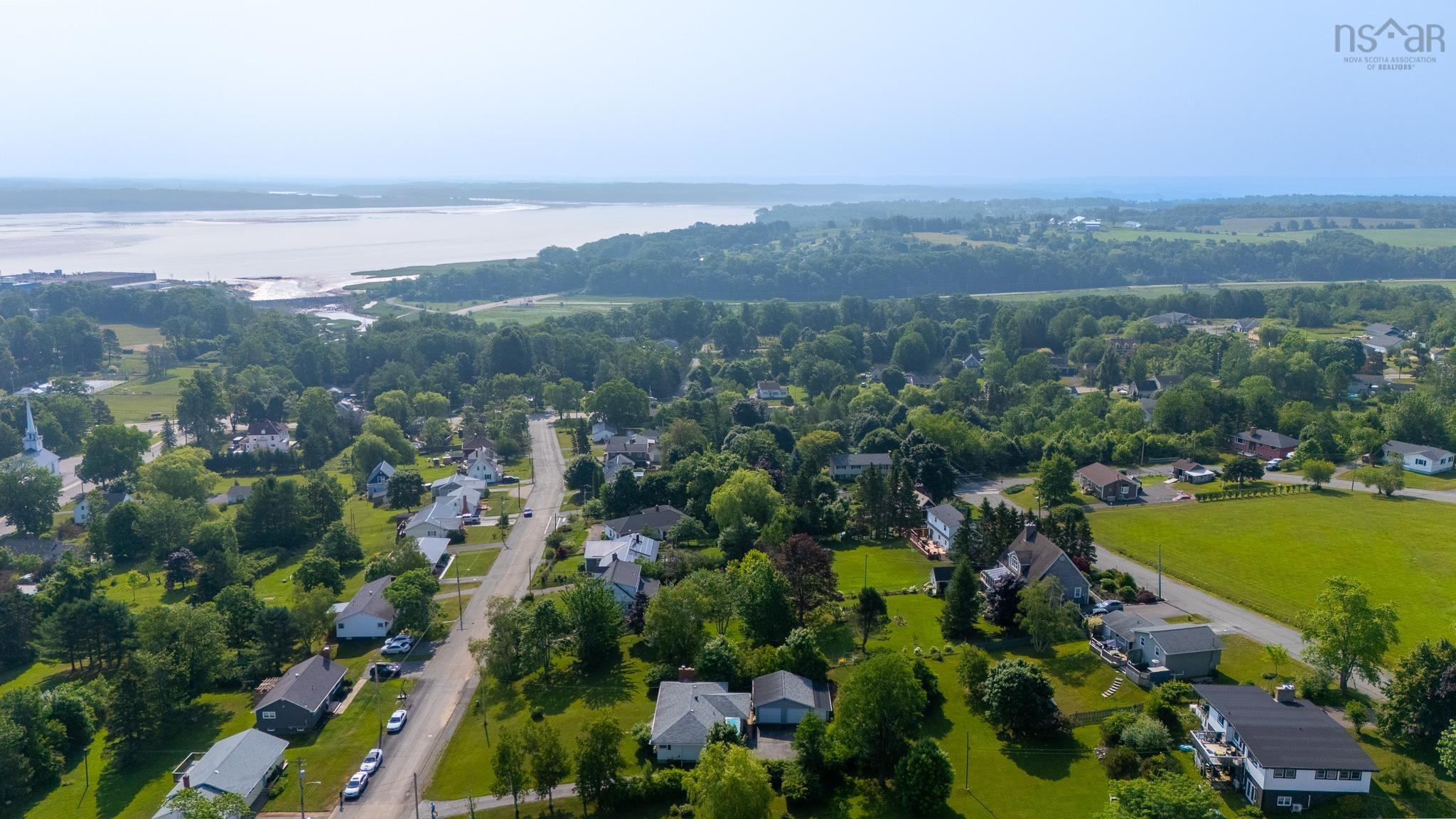 $422,000.00: 21 Maple Avenue, Hantsport