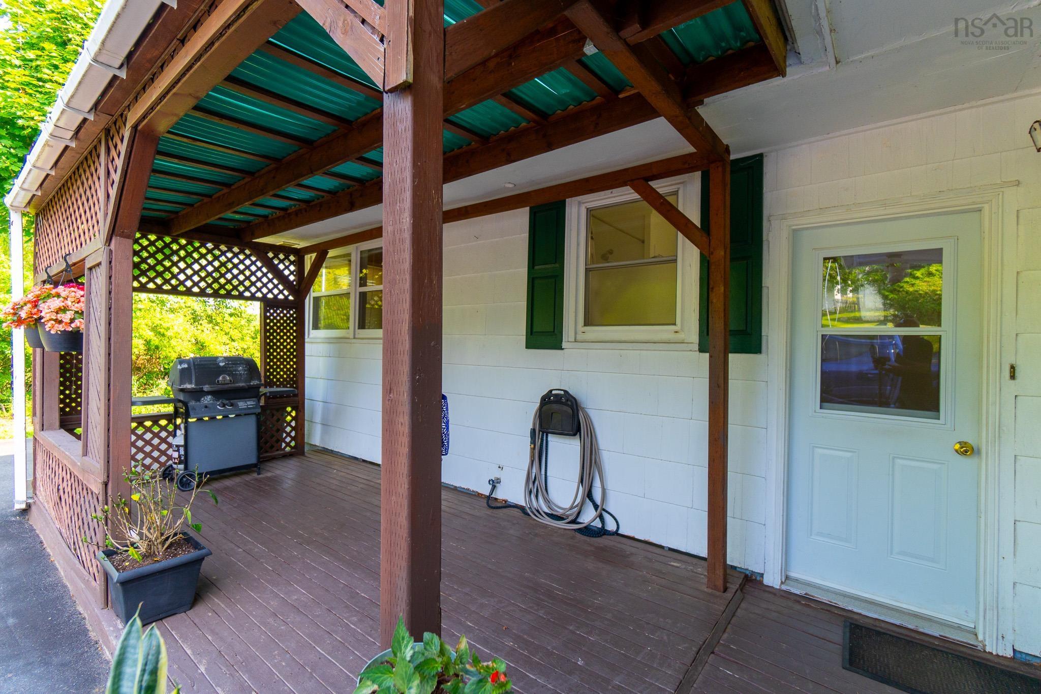 $422,000.00: 21 Maple Avenue, Hantsport