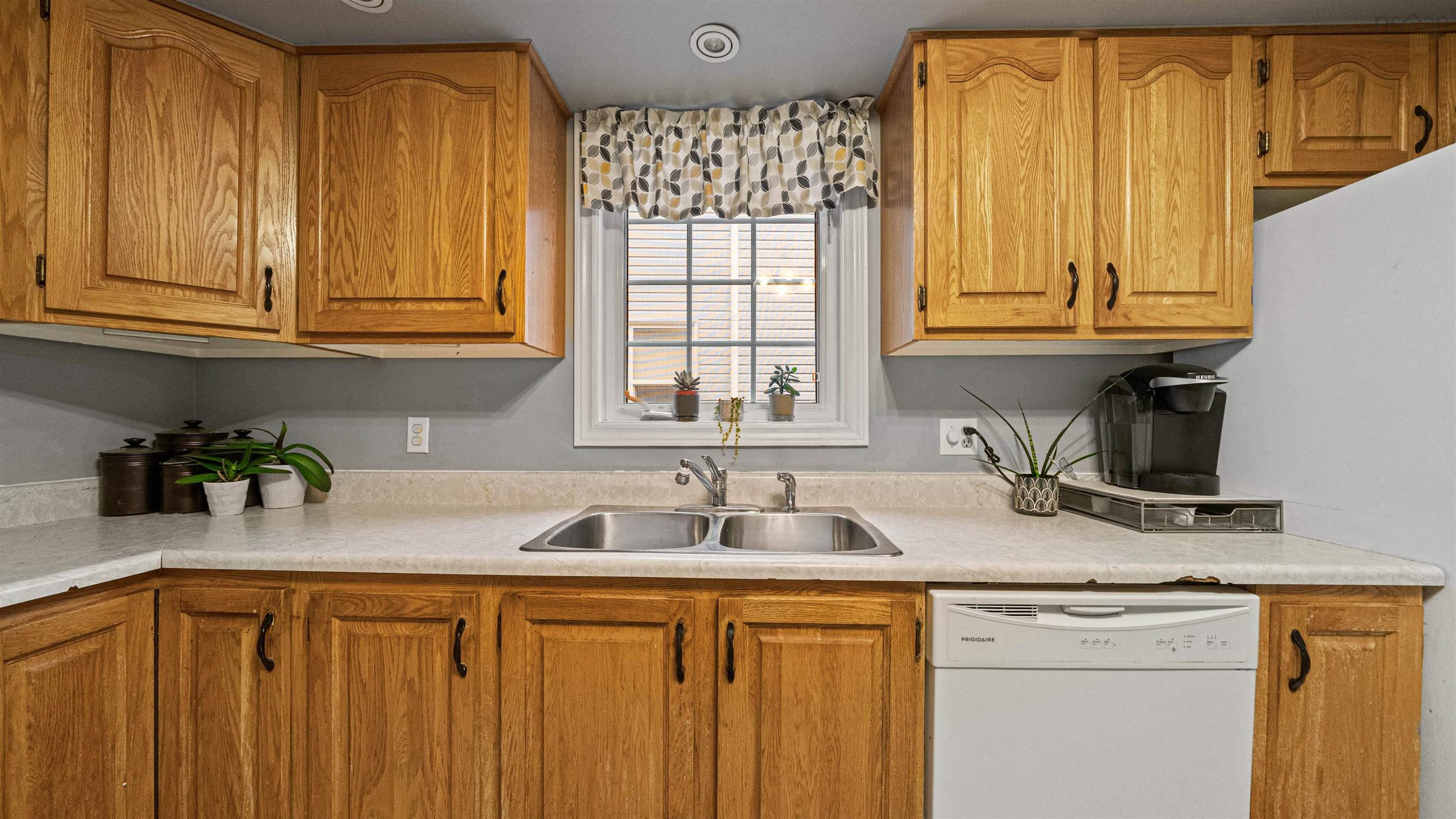 $479,000.00: 7 Penstock Court, Middle Sackville