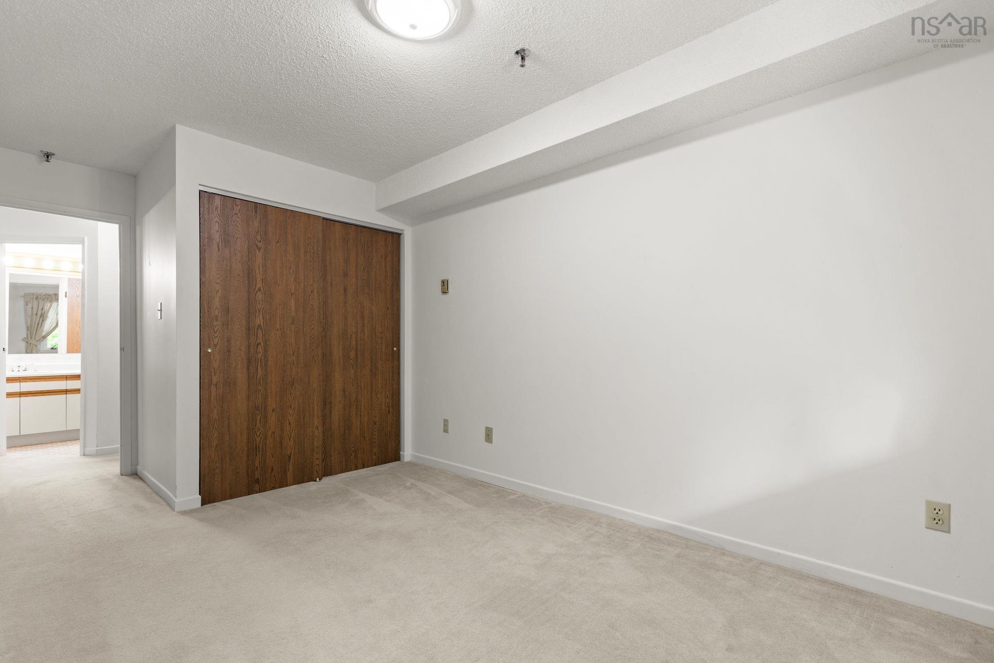$384,900.00: 205 51 Wimbledon Road, Bedford