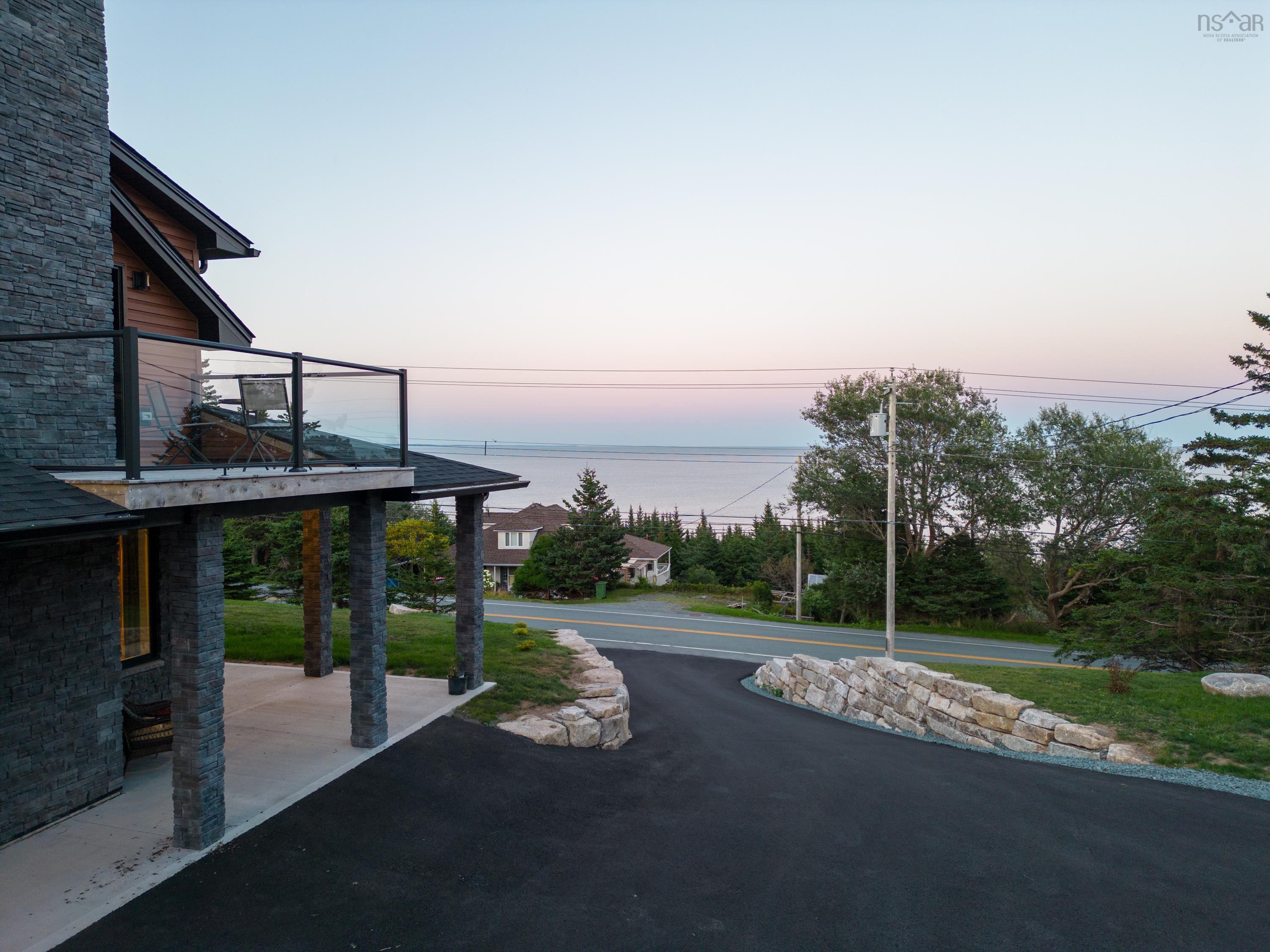 $1,089,900.00: 657 Ketch Harbour Road, Portuguese Cove