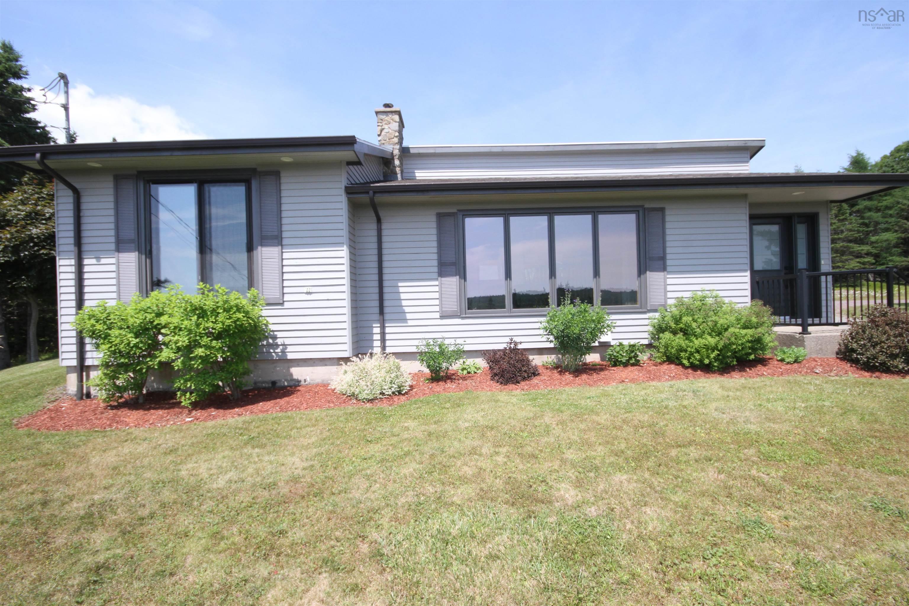 $469,900.00: 351 Lochside Road, D'Escousse