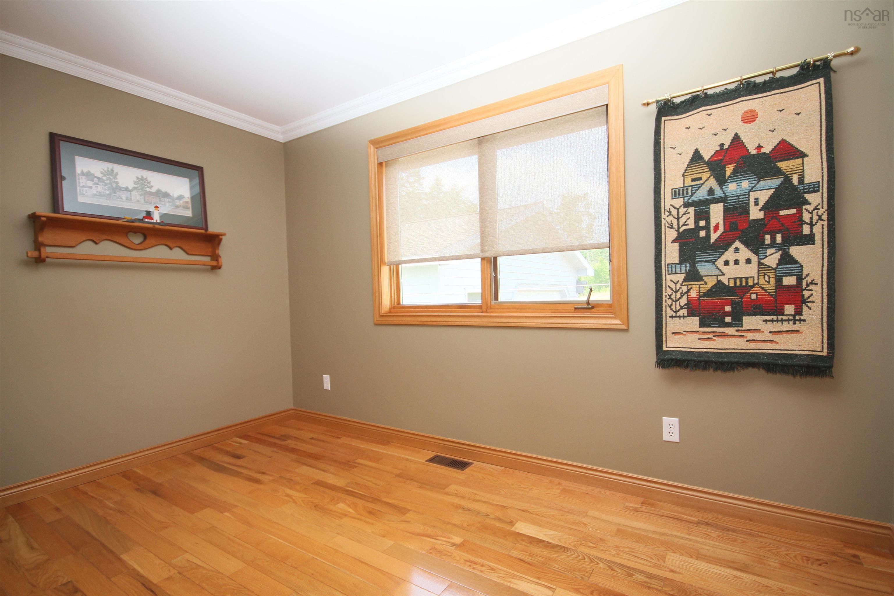 $469,900.00: 351 Lochside Road, D