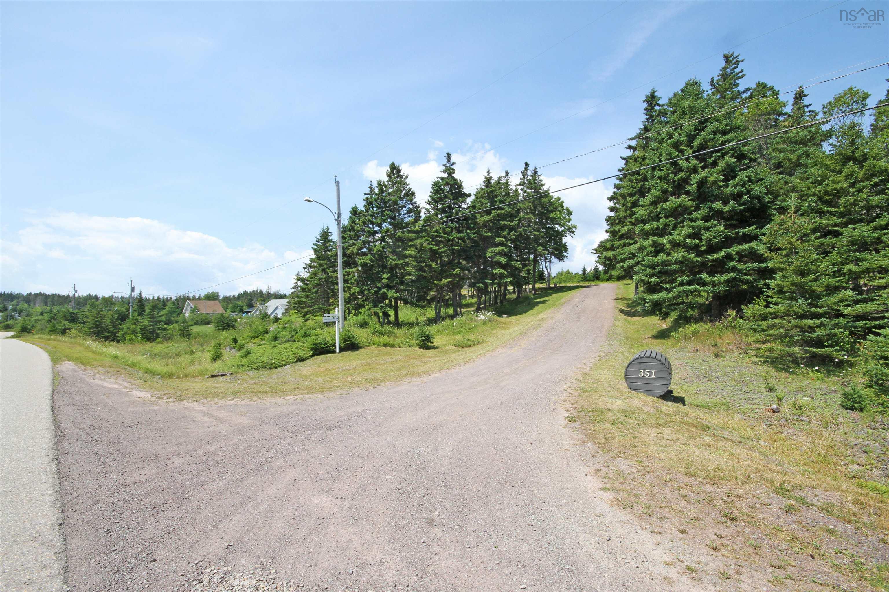 $469,900.00: 351 Lochside Road, D