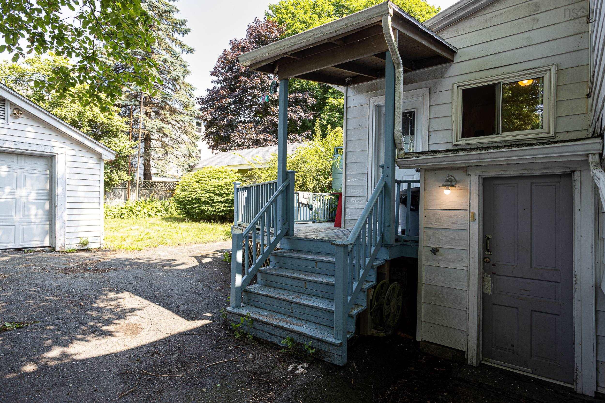 $629,900.00: 6983 Chebucto Road, Halifax