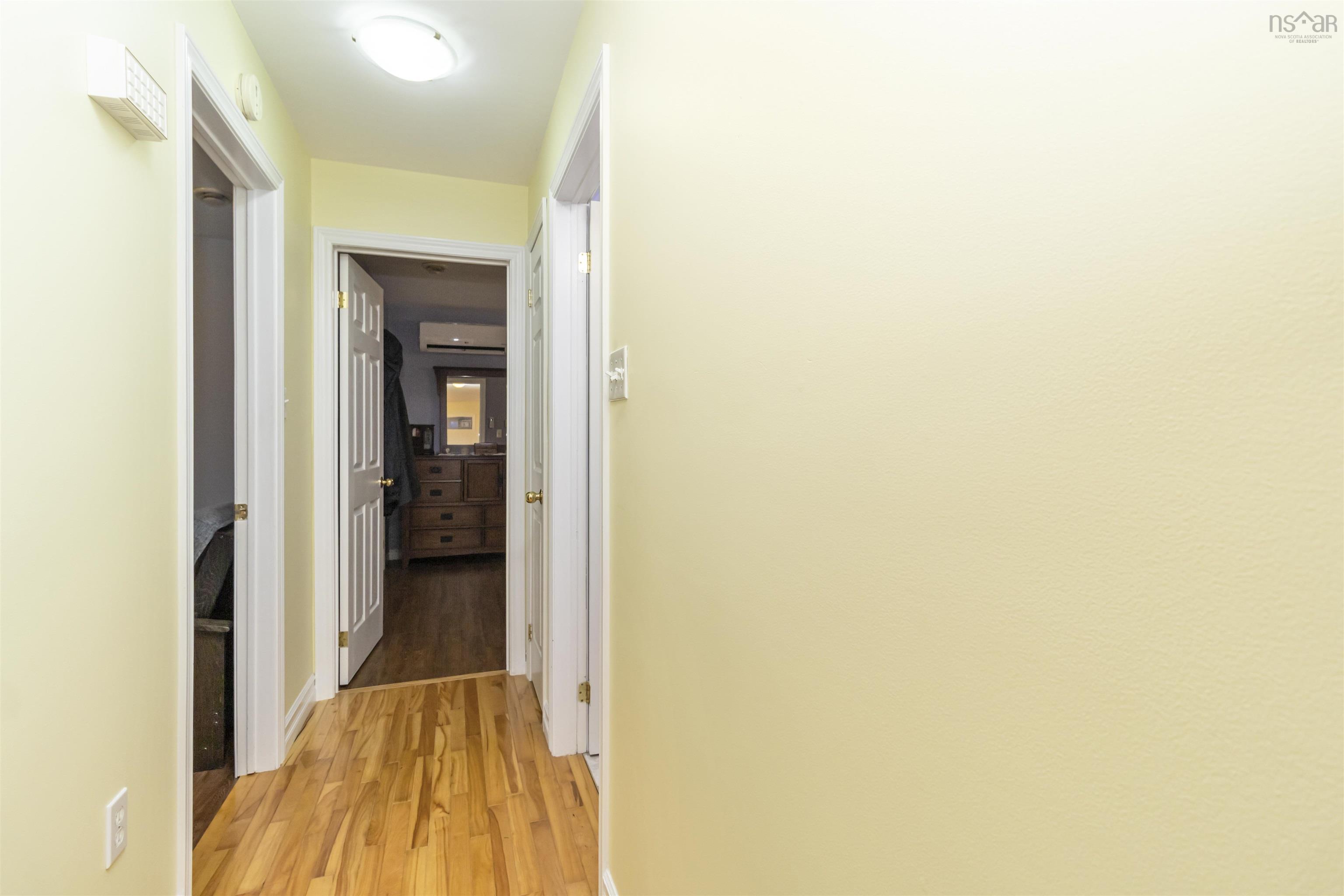 $684,900.00: 19 Mona Marie Lane, Fox Point