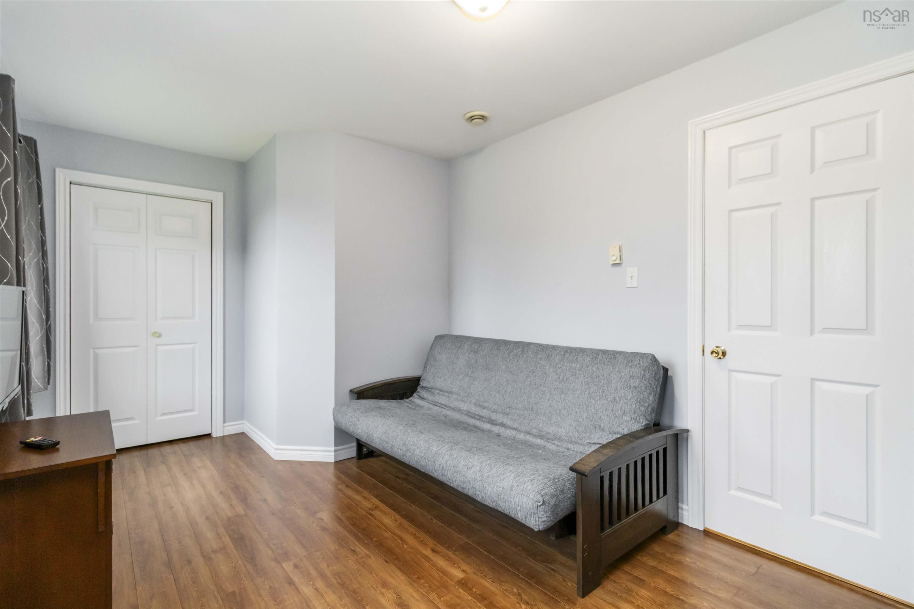 $684,900.00: 19 Mona Marie Lane, Fox Point