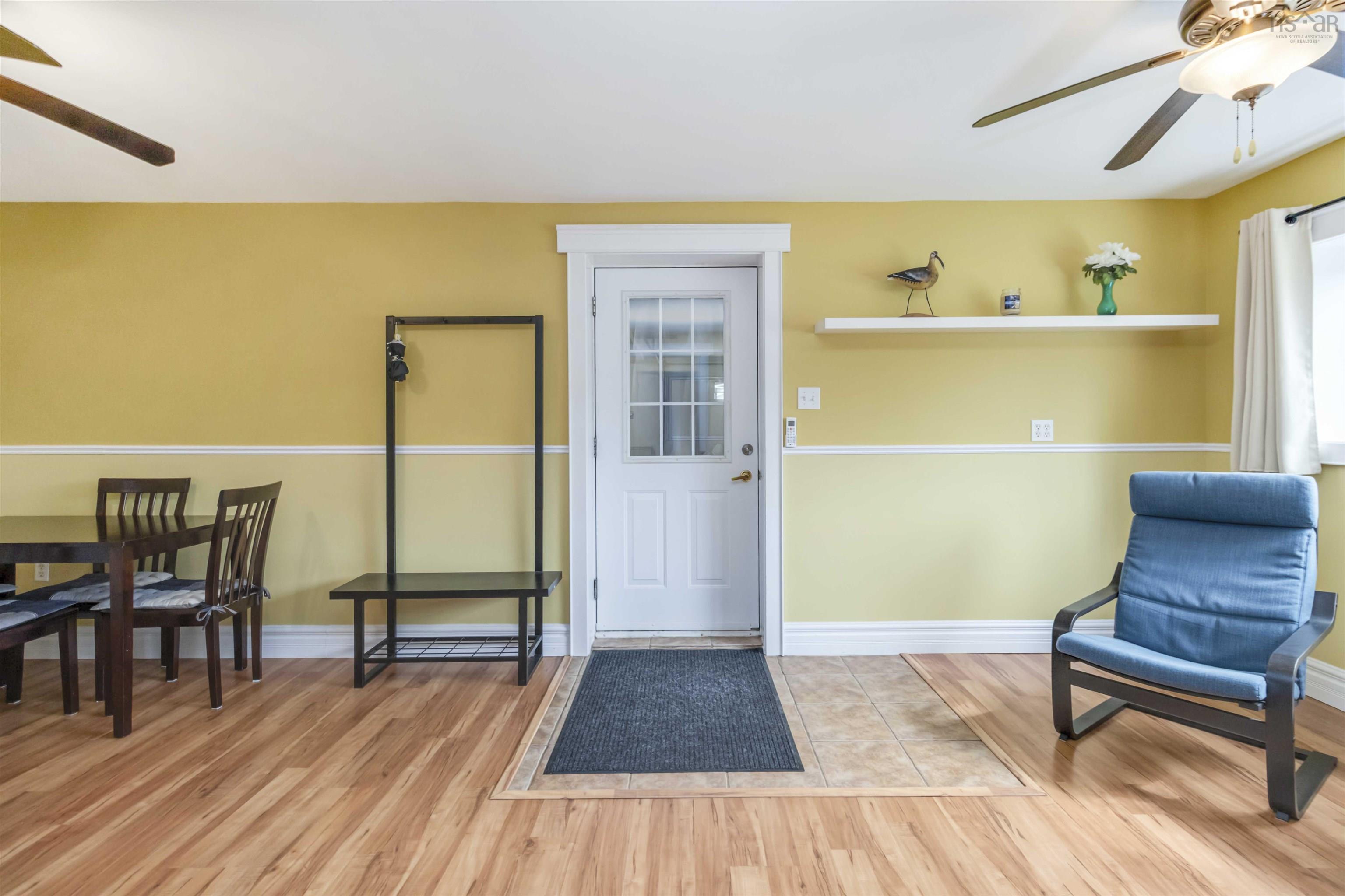 $684,900.00: 19 Mona Marie Lane, Fox Point