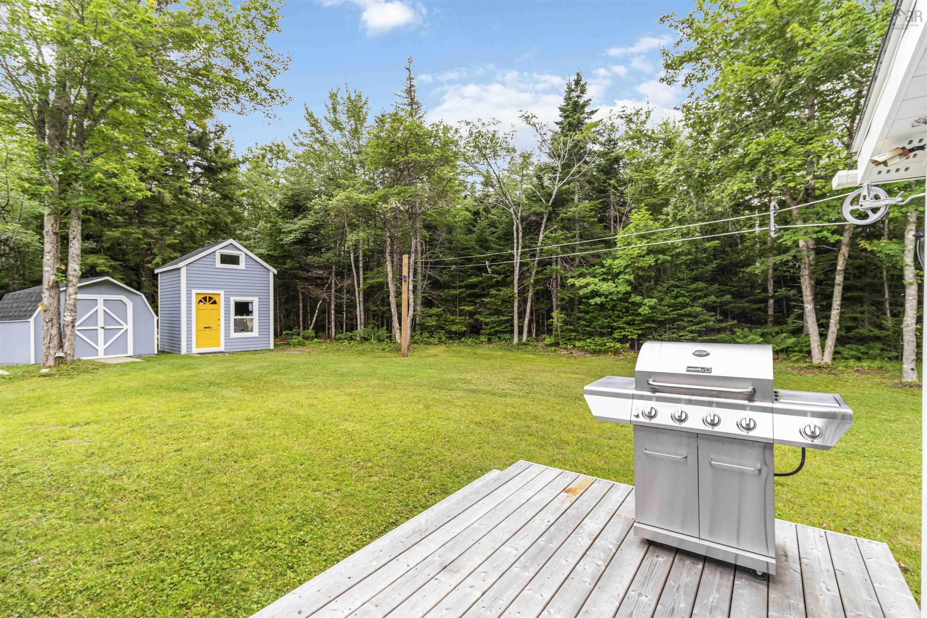 $684,900.00: 19 Mona Marie Lane, Fox Point