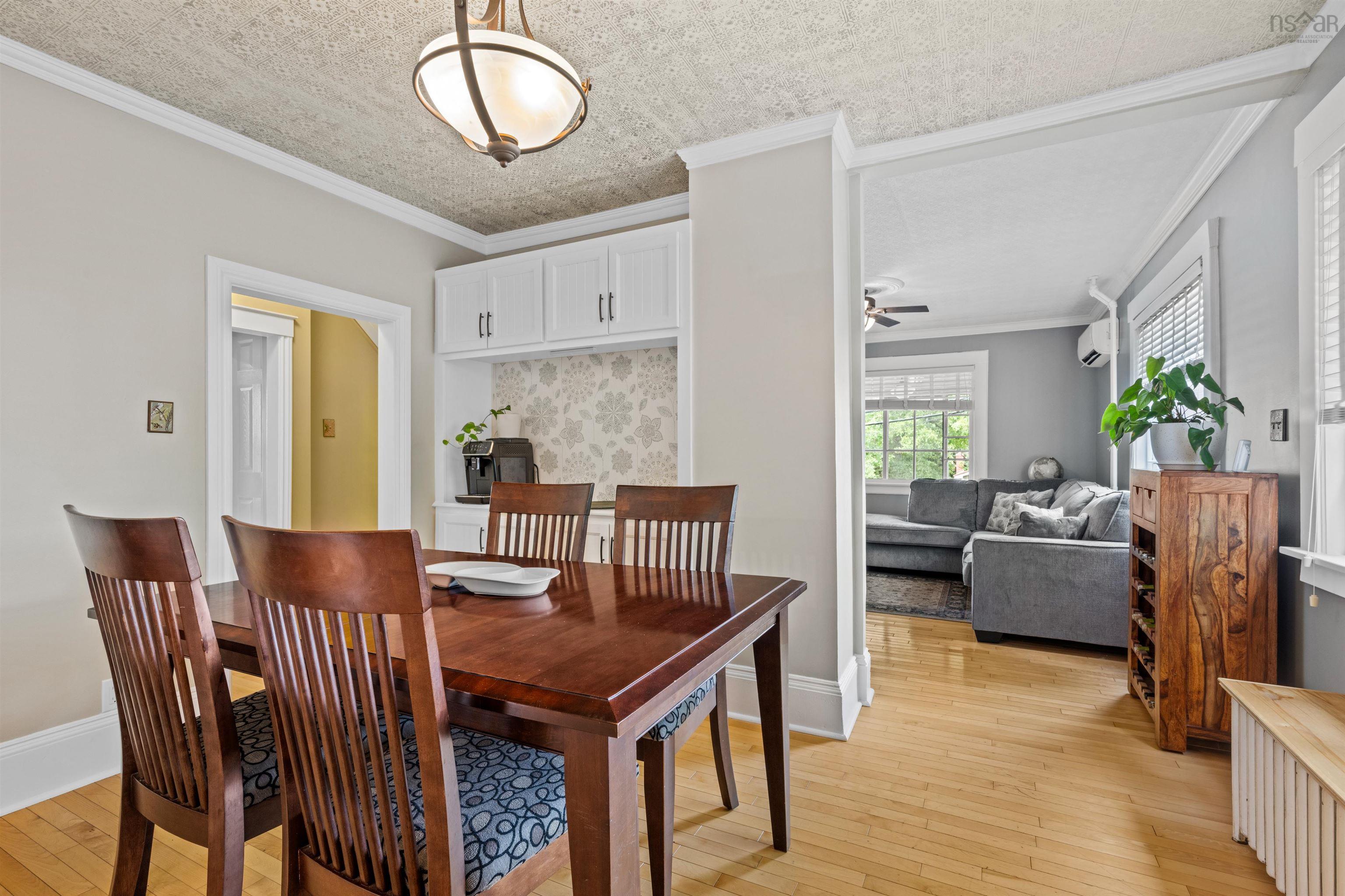 $624,900.00: 153 Pleasant Street, Bridgewater