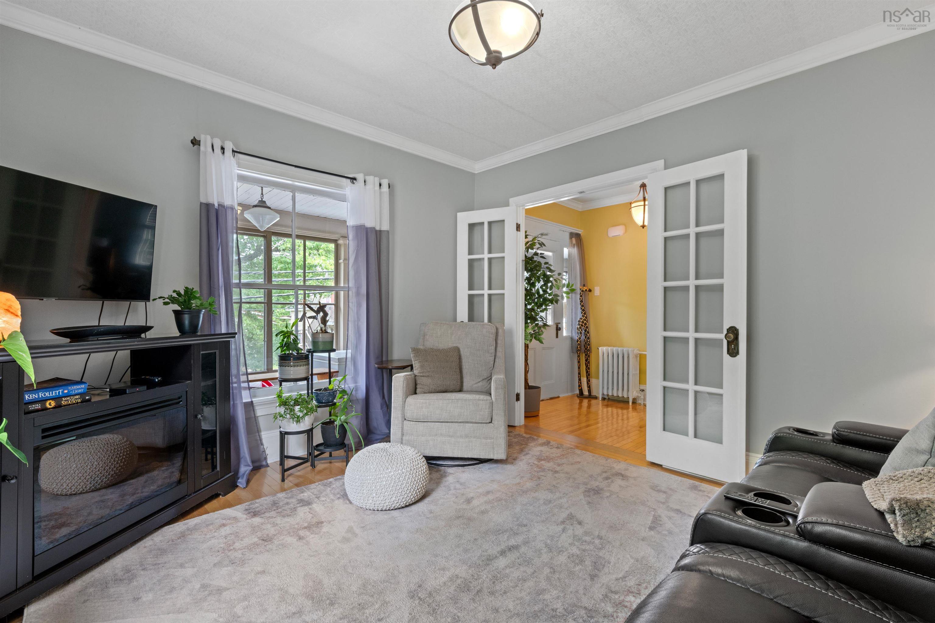 $624,900.00: 153 Pleasant Street, Bridgewater