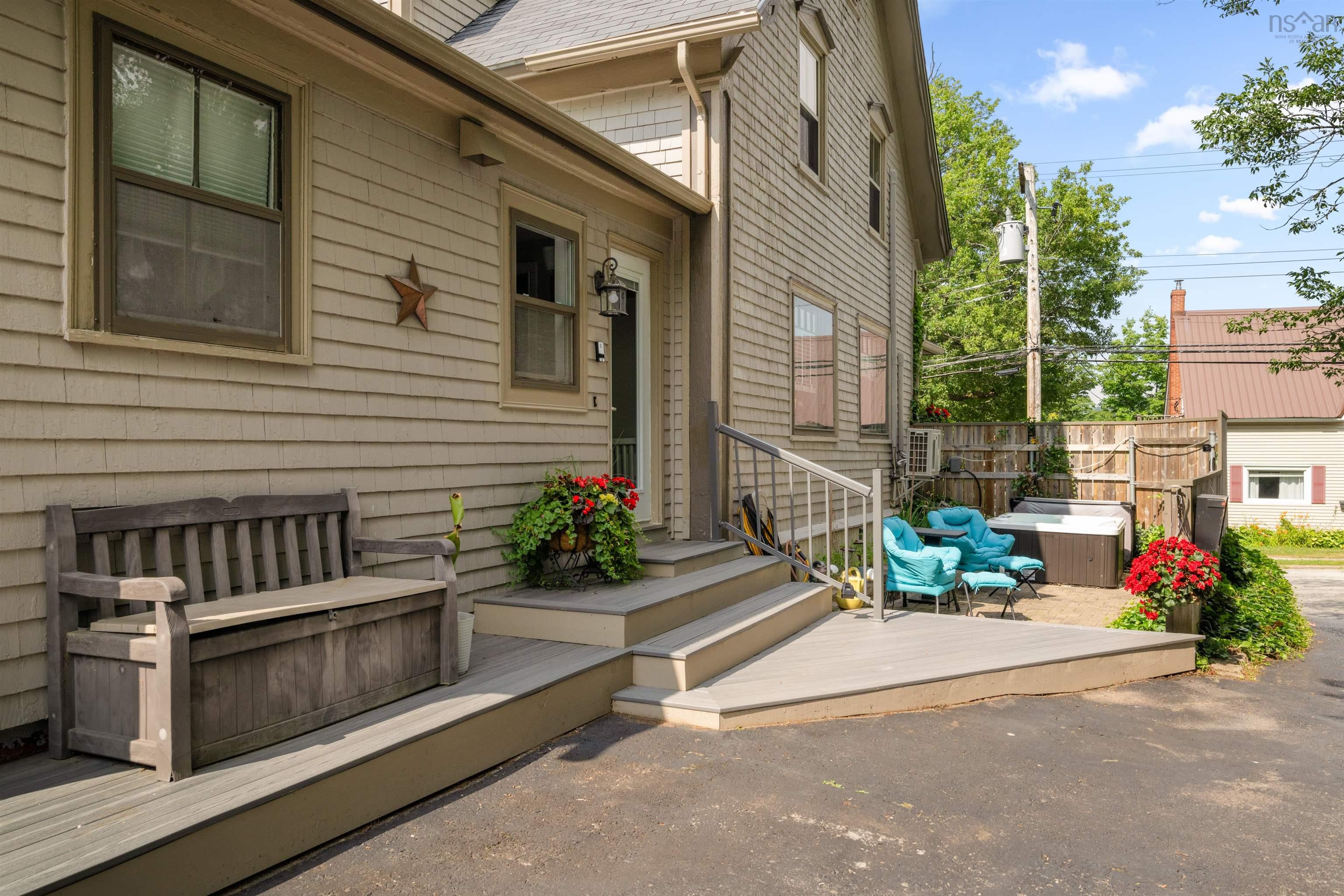 $624,900.00: 153 Pleasant Street, Bridgewater