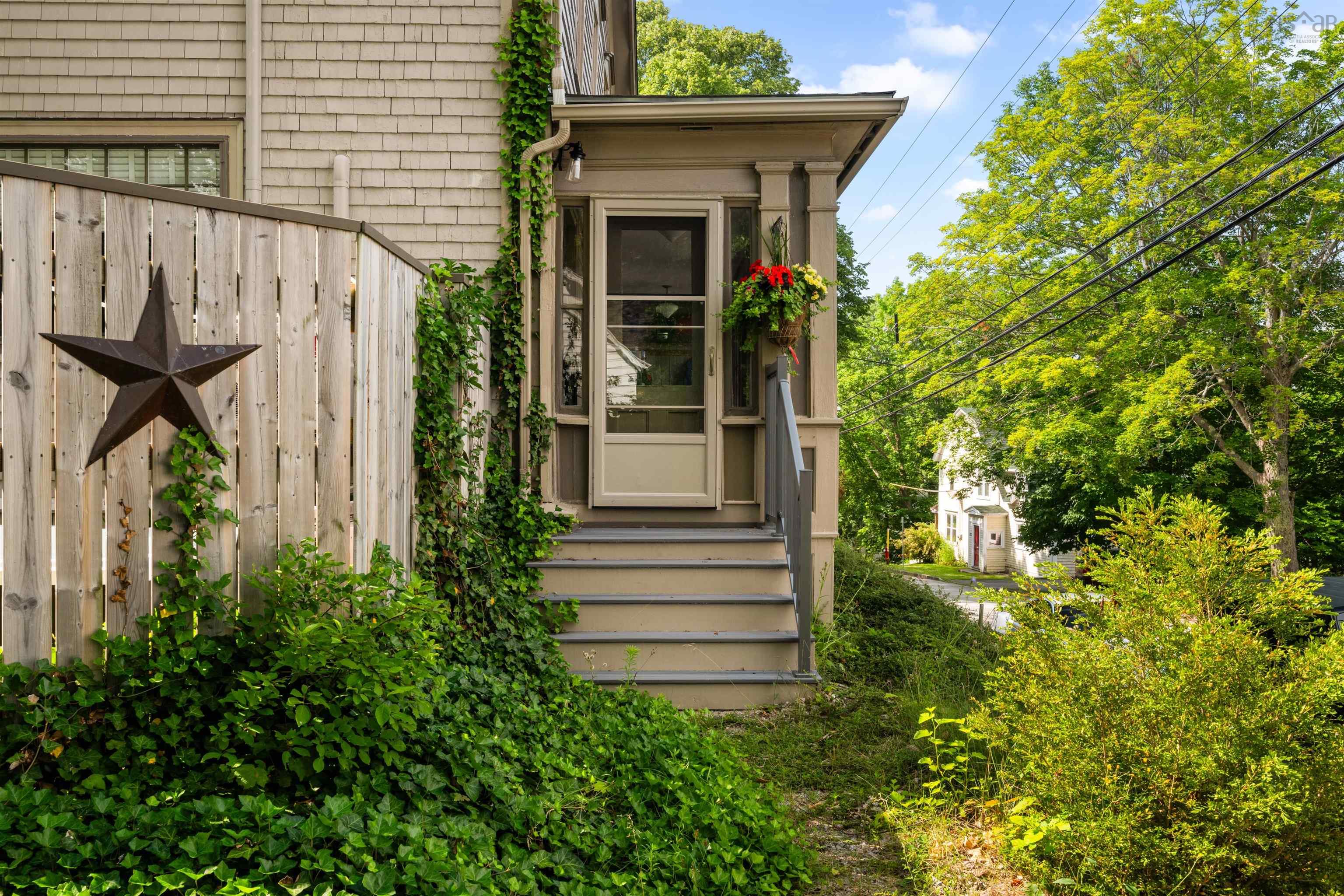 $624,900.00: 153 Pleasant Street, Bridgewater