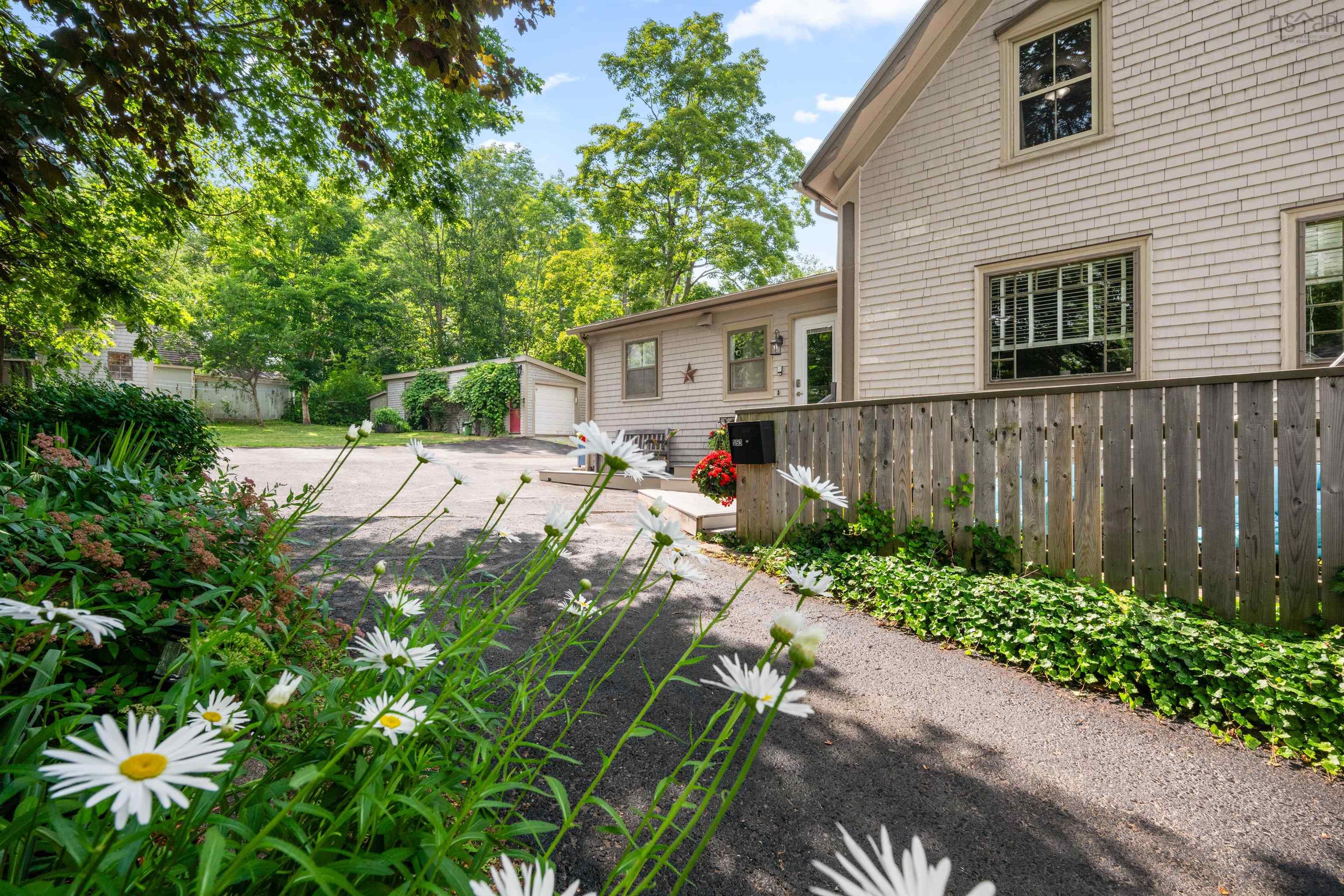 $624,900.00: 153 Pleasant Street, Bridgewater