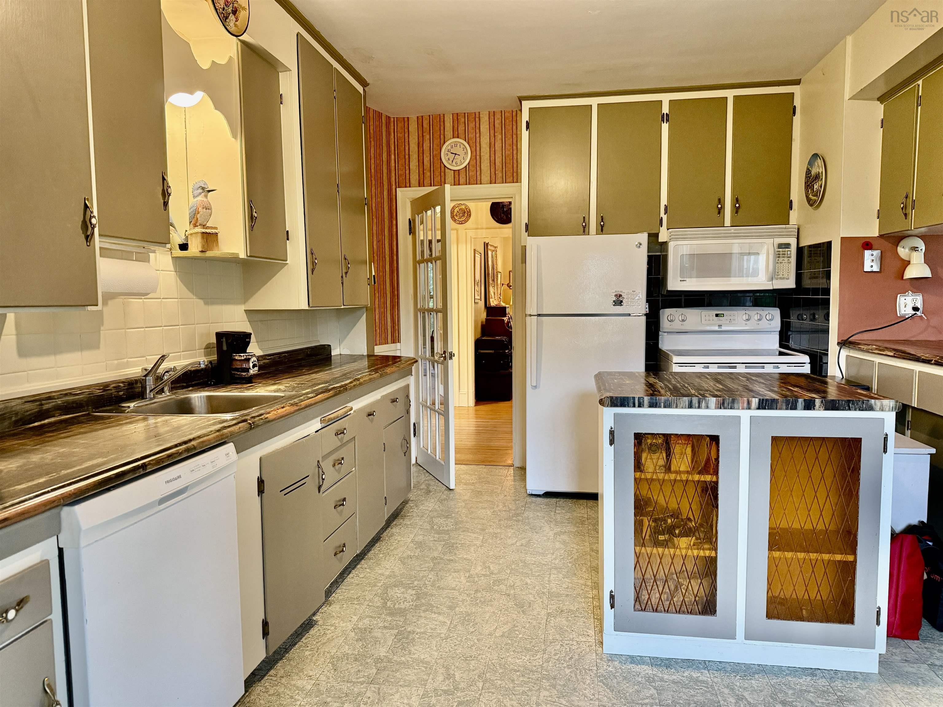 $529,000.00: 70 Victoria Road, Lunenburg