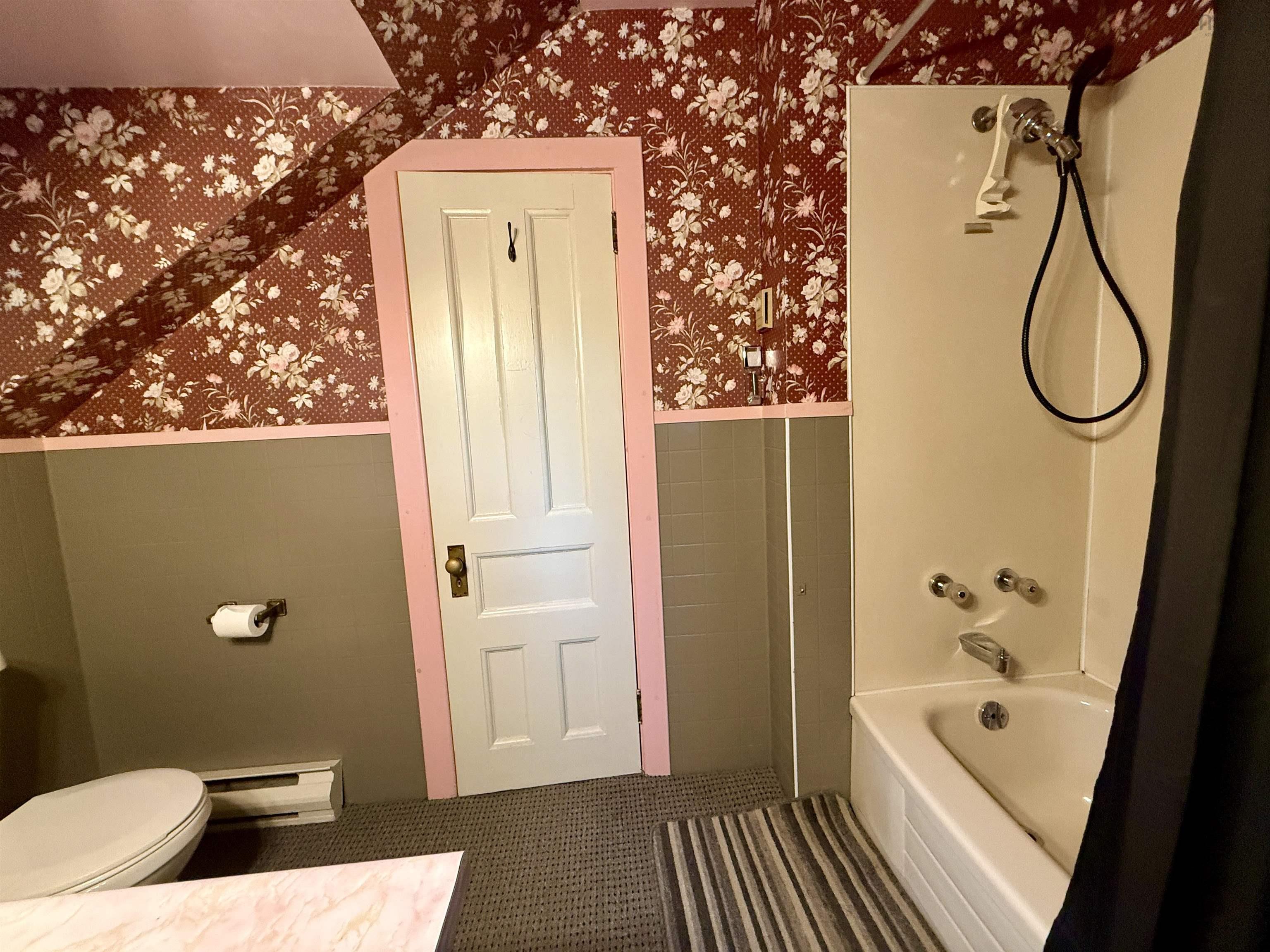 $529,000.00: 70 Victoria Road, Lunenburg