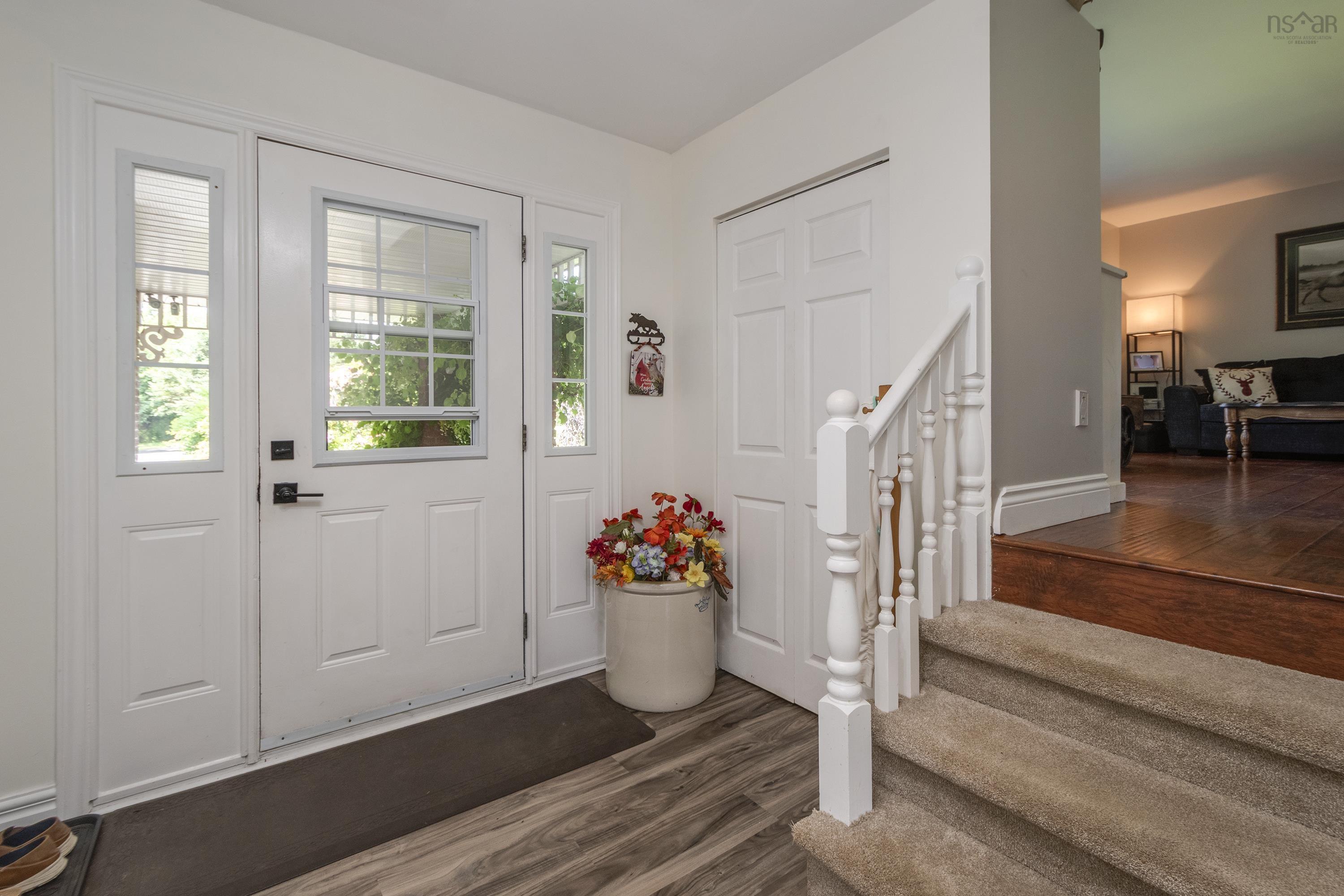 $550,000.00: 9 Jan Marie Drive, Lawrencetown