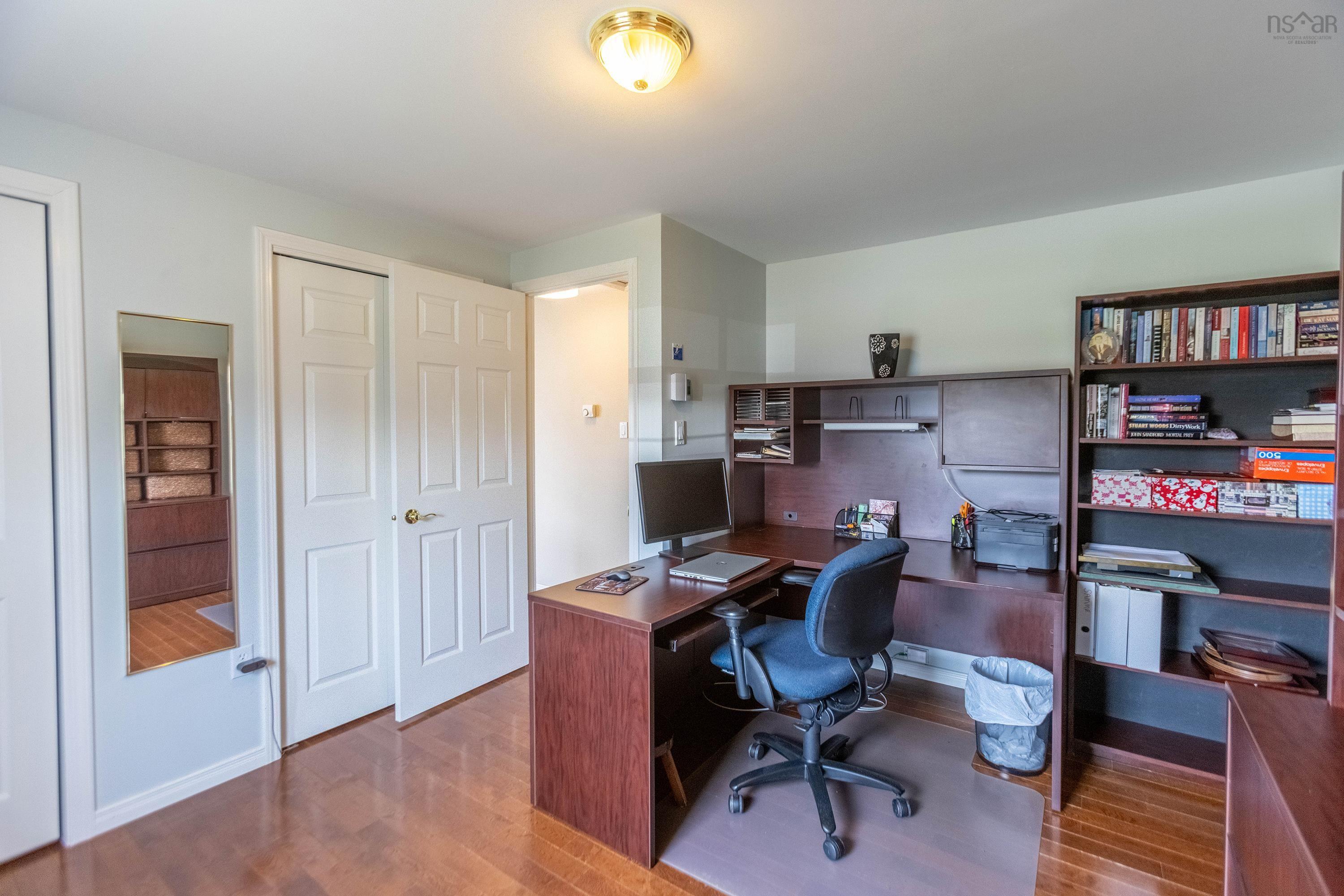 $359,900.00: 10 Garden Court, Amherst