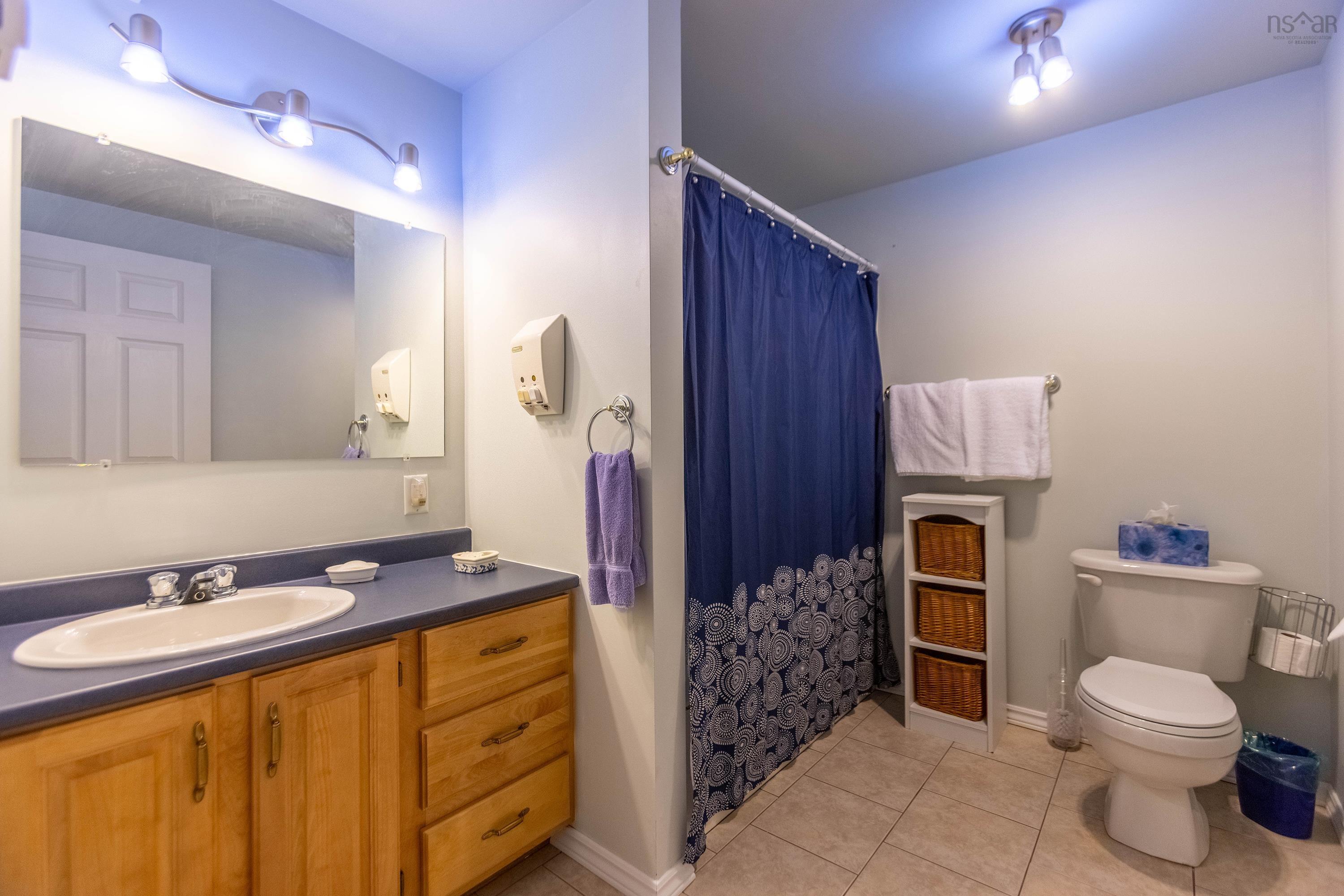 $359,900.00: 10 Garden Court, Amherst