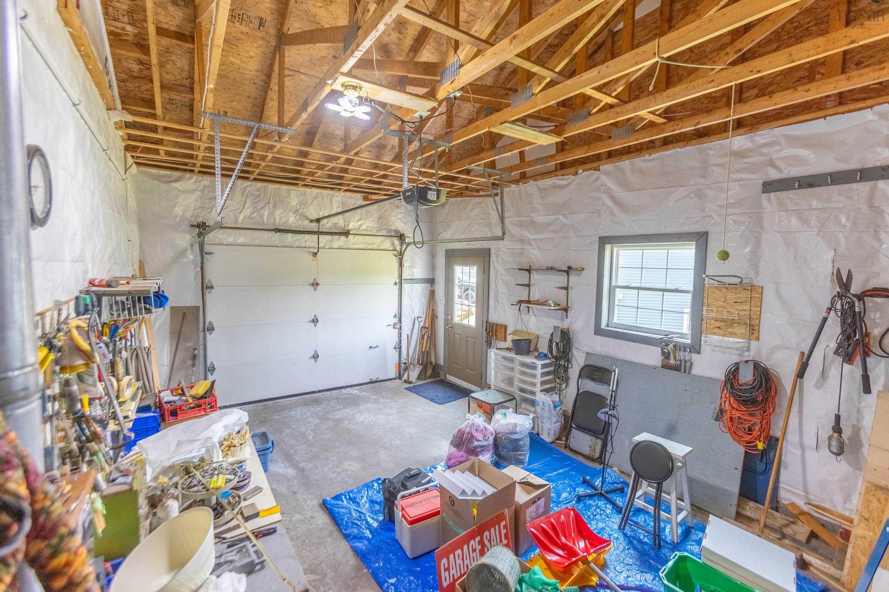 $359,900.00: 10 Garden Court, Amherst