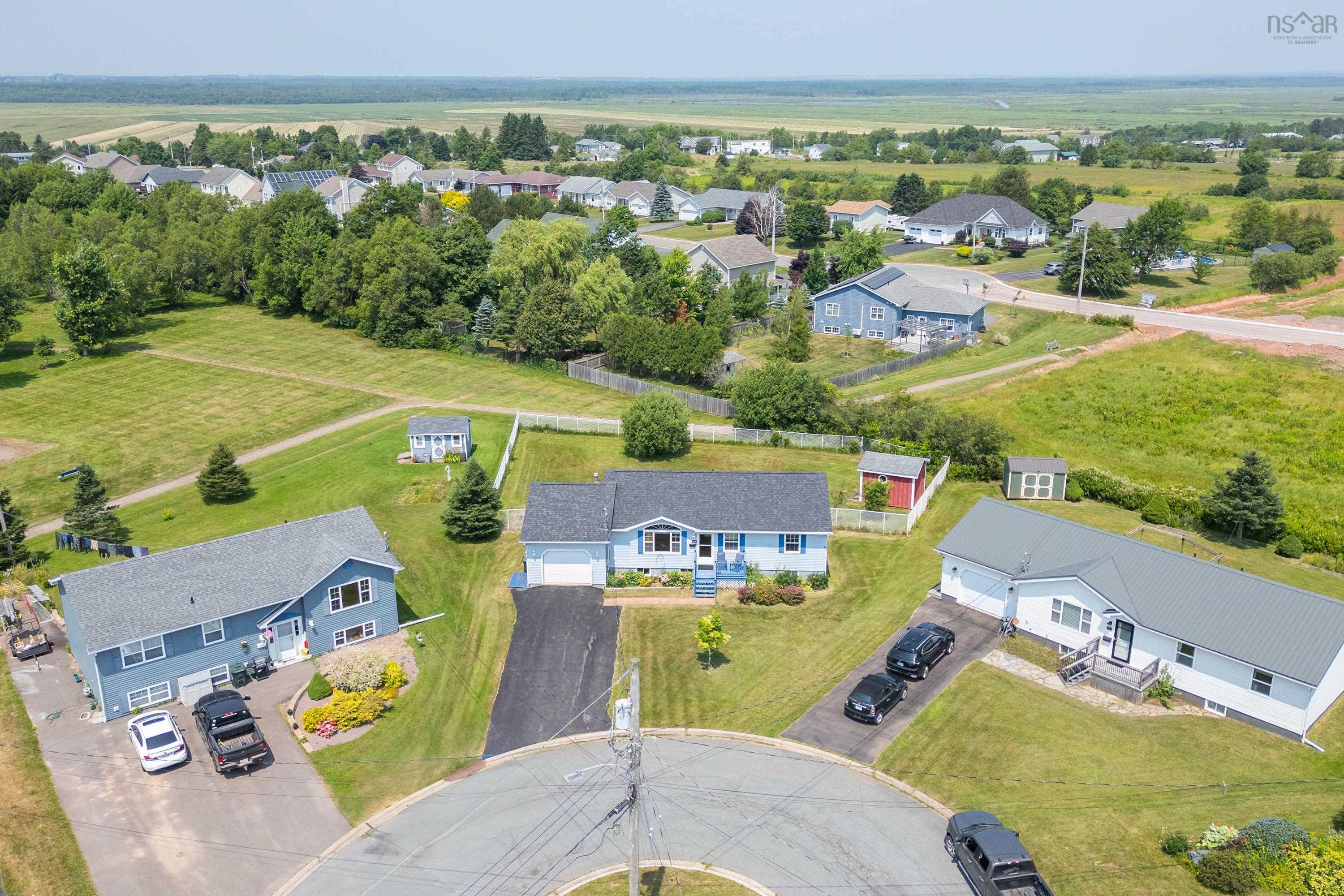 $359,900.00: 10 Garden Court, Amherst