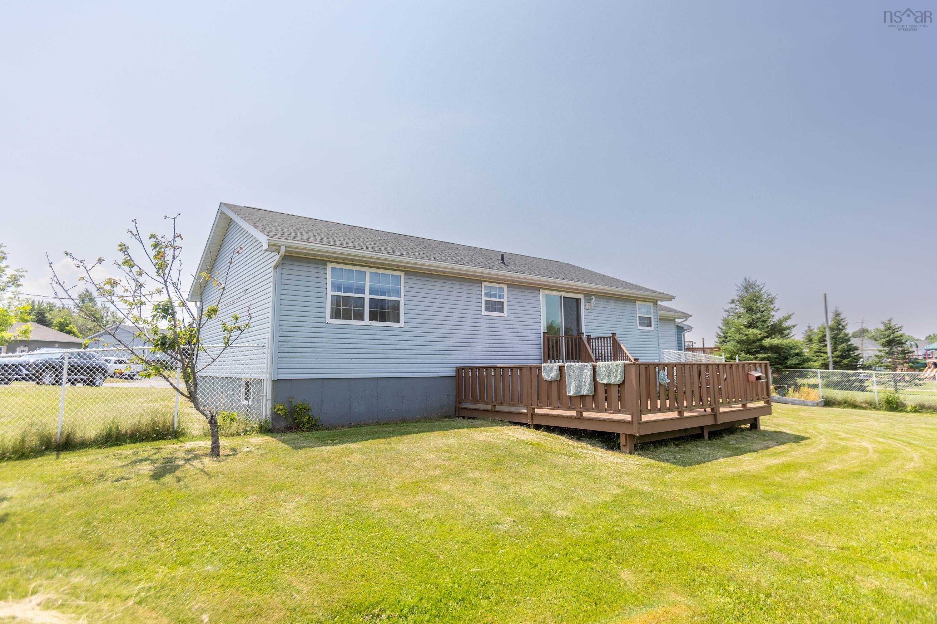 $359,900.00: 10 Garden Court, Amherst