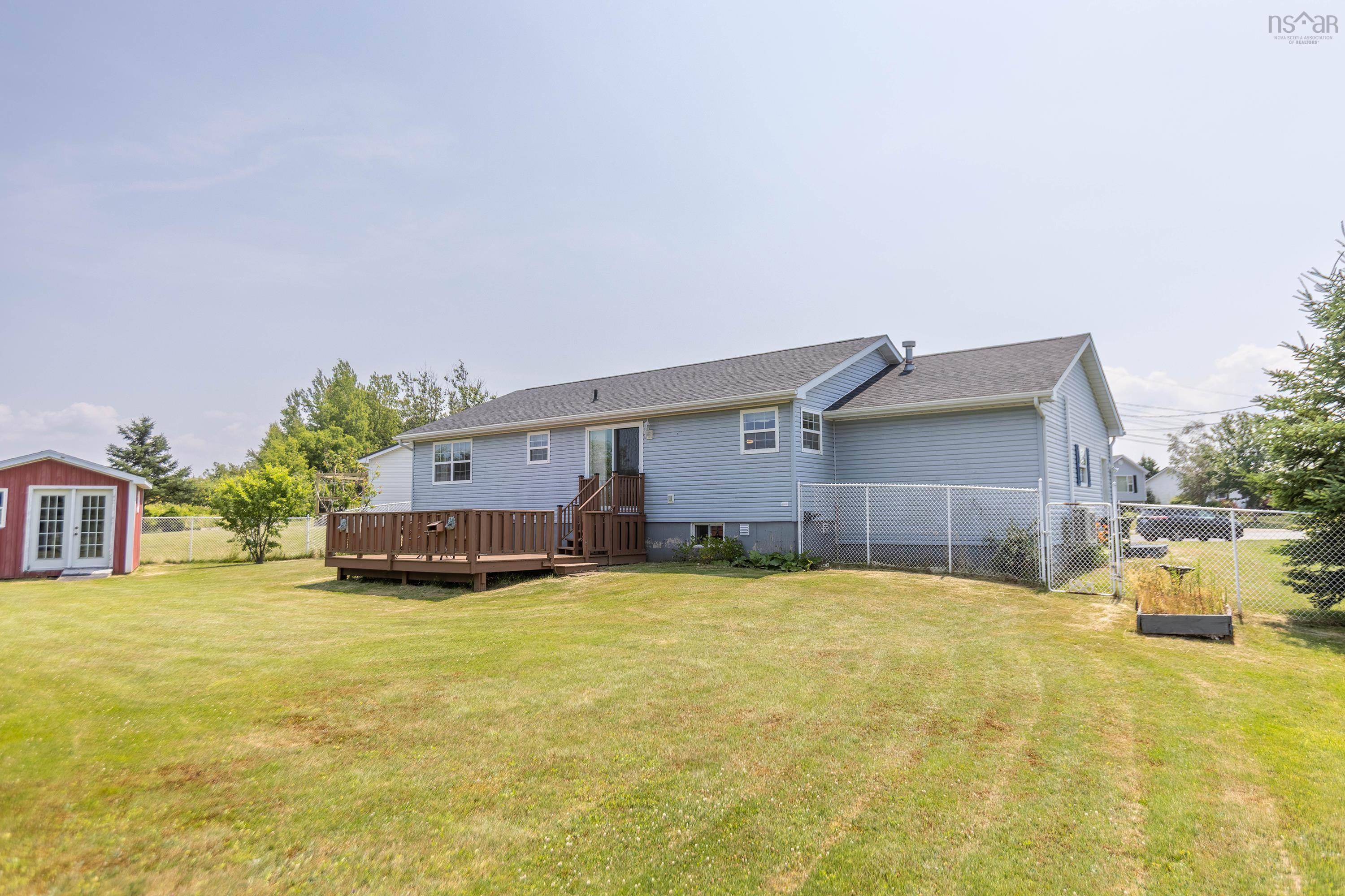 $359,900.00: 10 Garden Court, Amherst