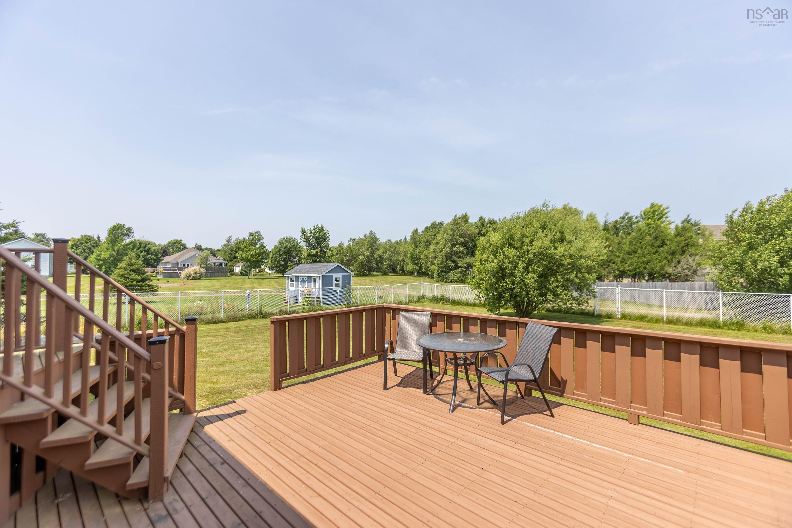 $359,900.00: 10 Garden Court, Amherst