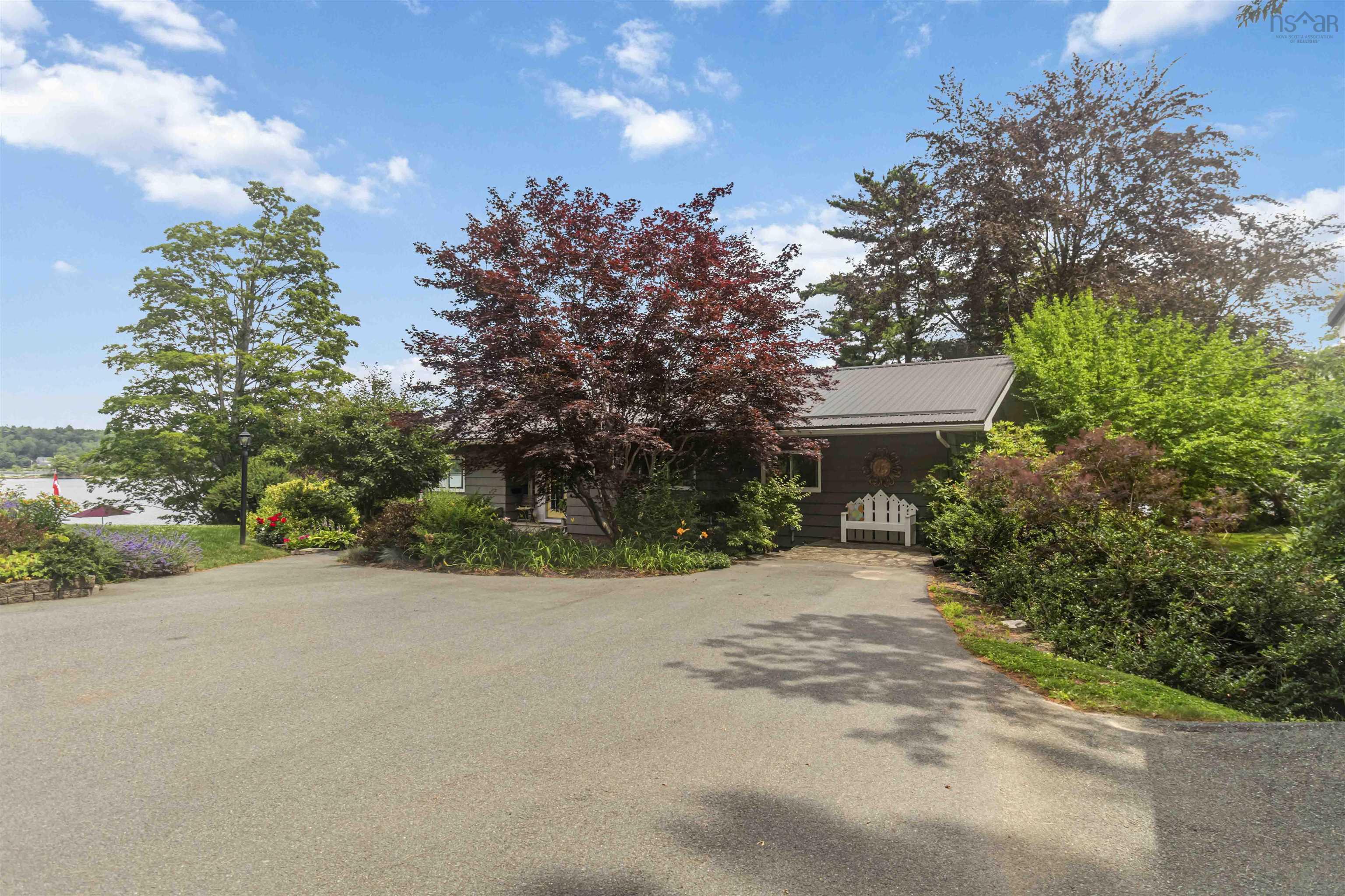 $1,295,000.00: 1243 Highway 331, Conquerall Bank