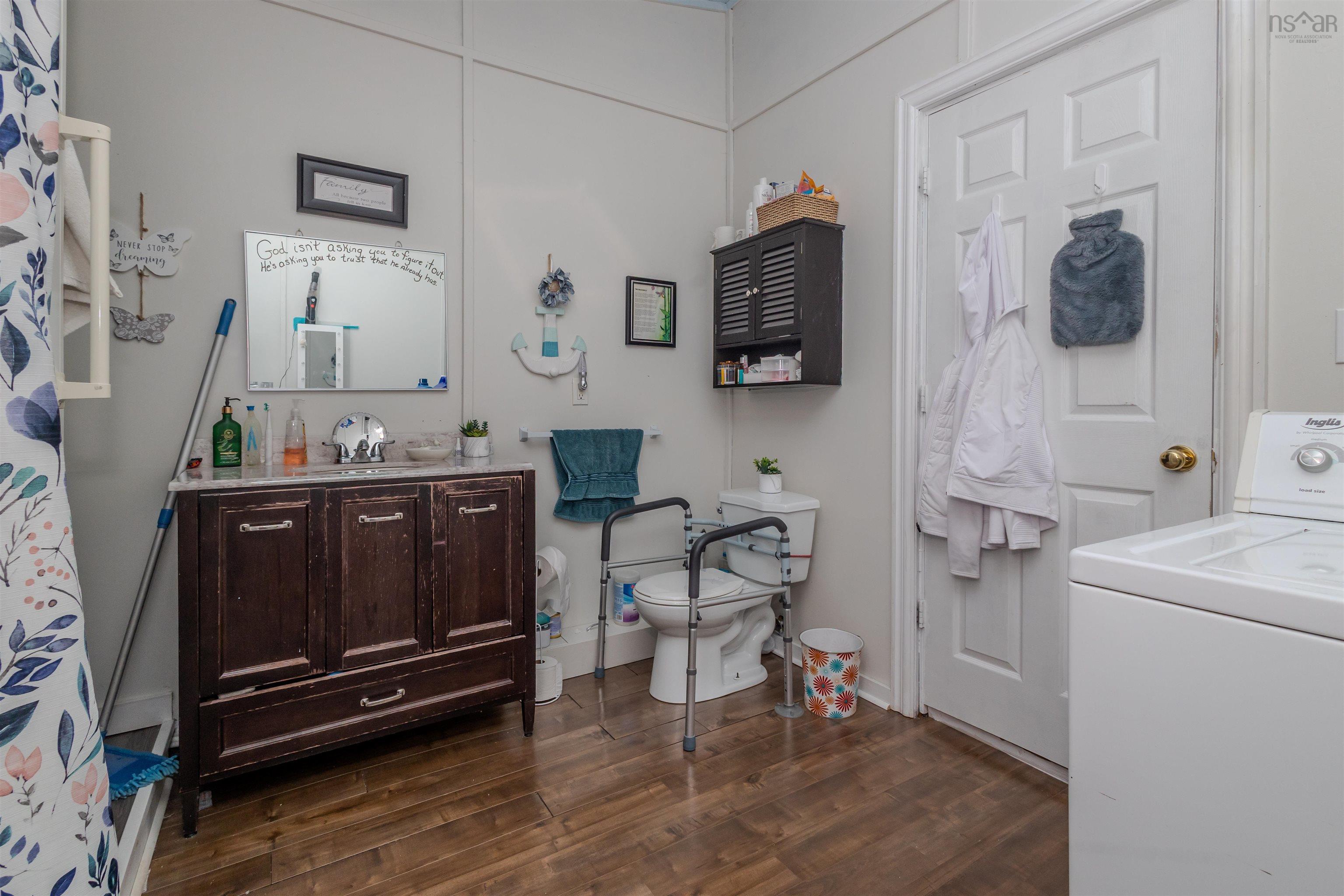 $159,900.00: 22 East Street, Donkin