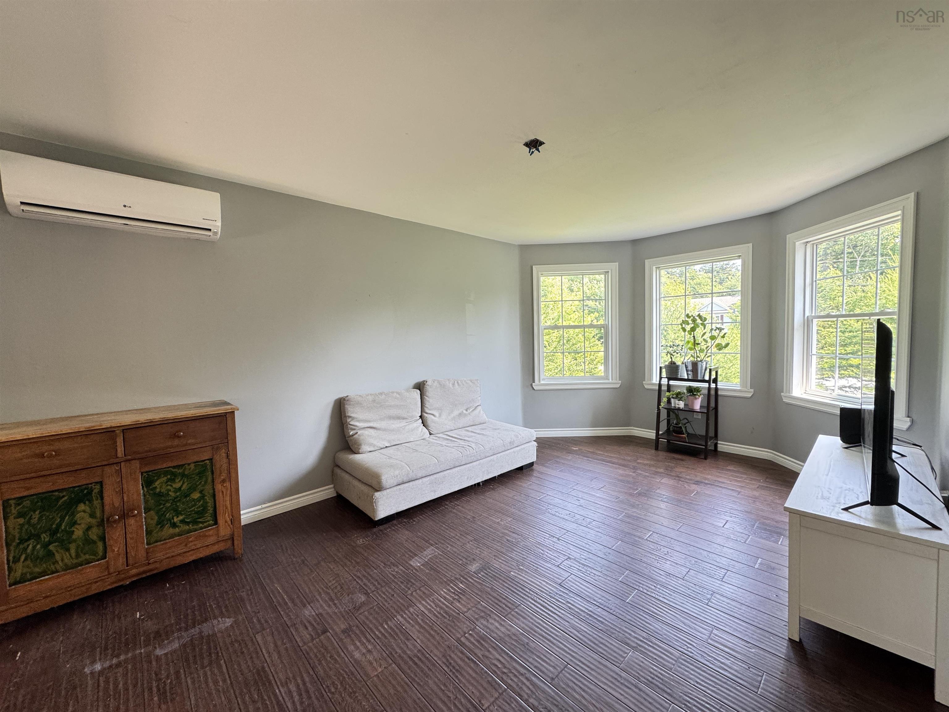 $499,900.00: 203 St George Boulevard, Hammonds Plains