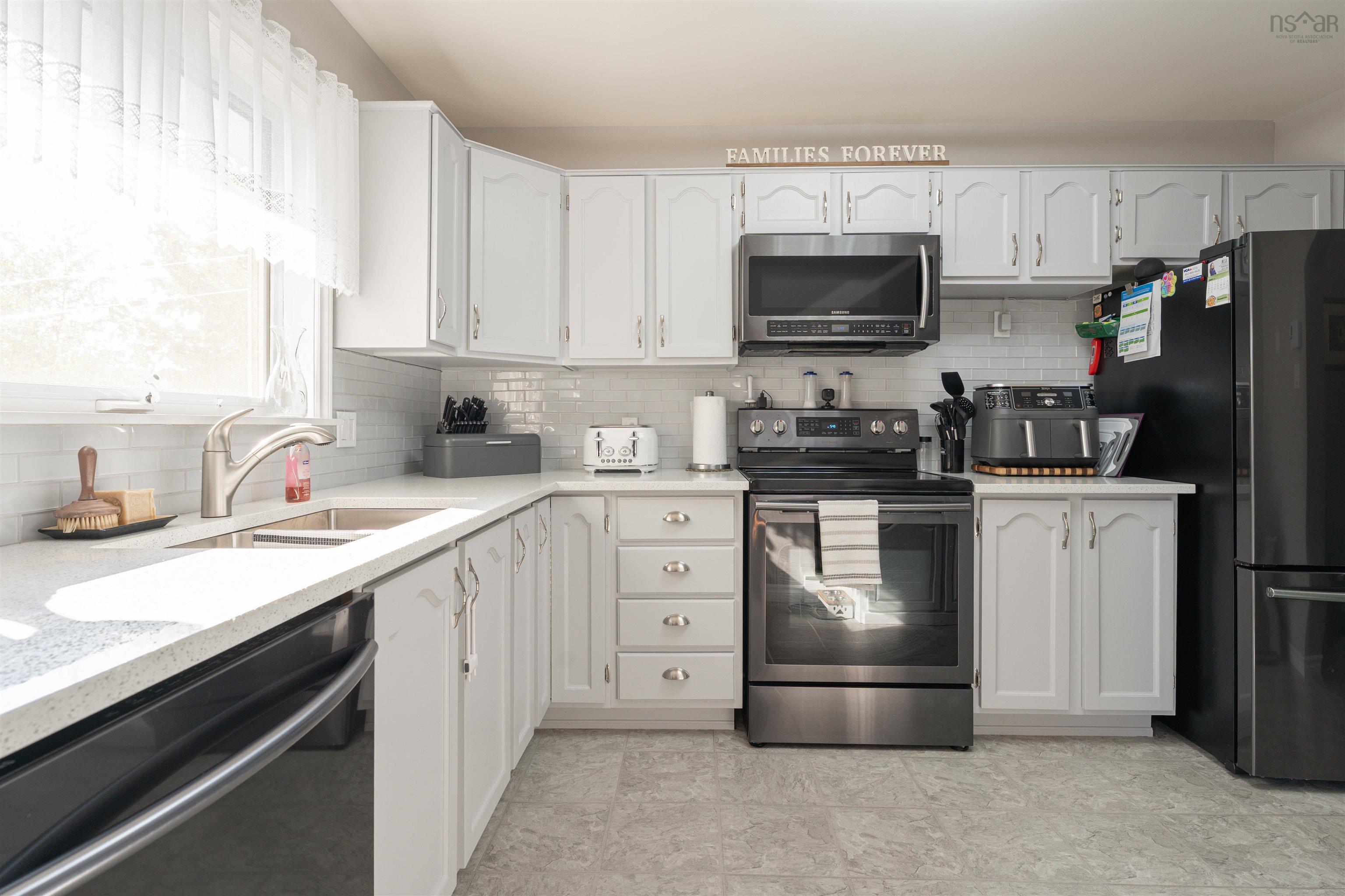 $399,900.00: 34 Kindling Crescent, Middle Sackville