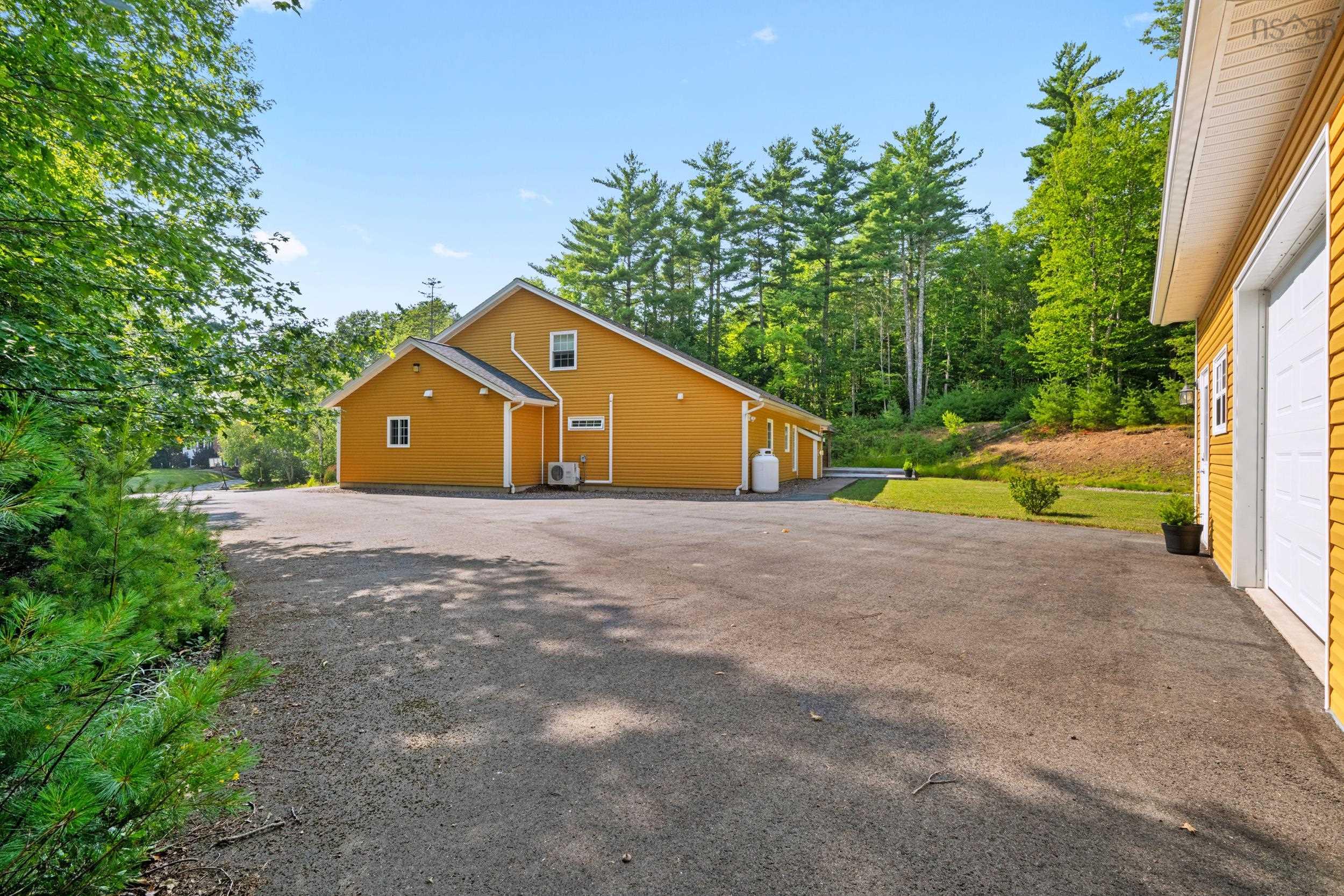 $639,000.00: 20 Camden Court, Bridgewater