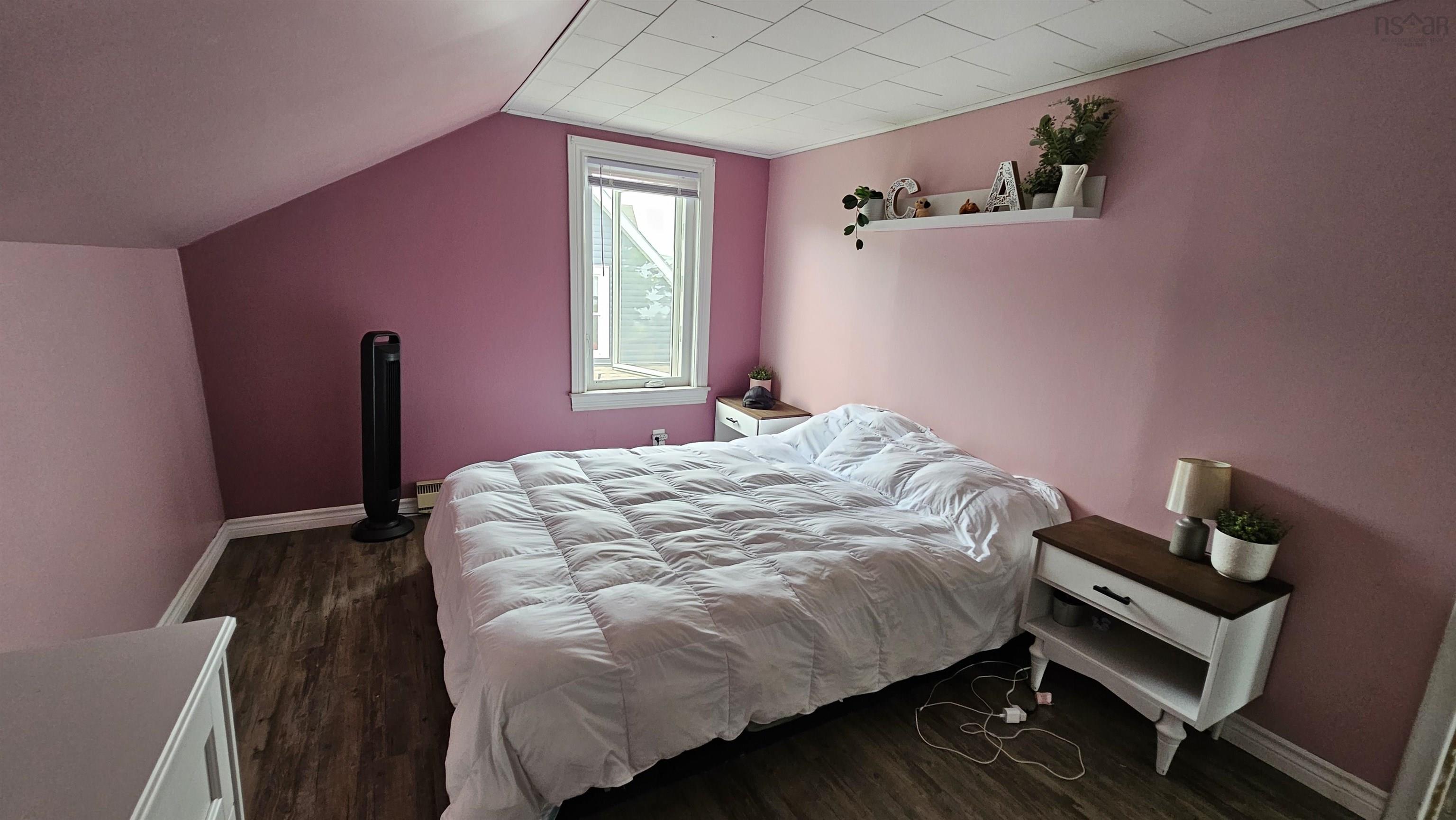 $199,000.00: 6588 Highway 3, Lower Woods Harbour