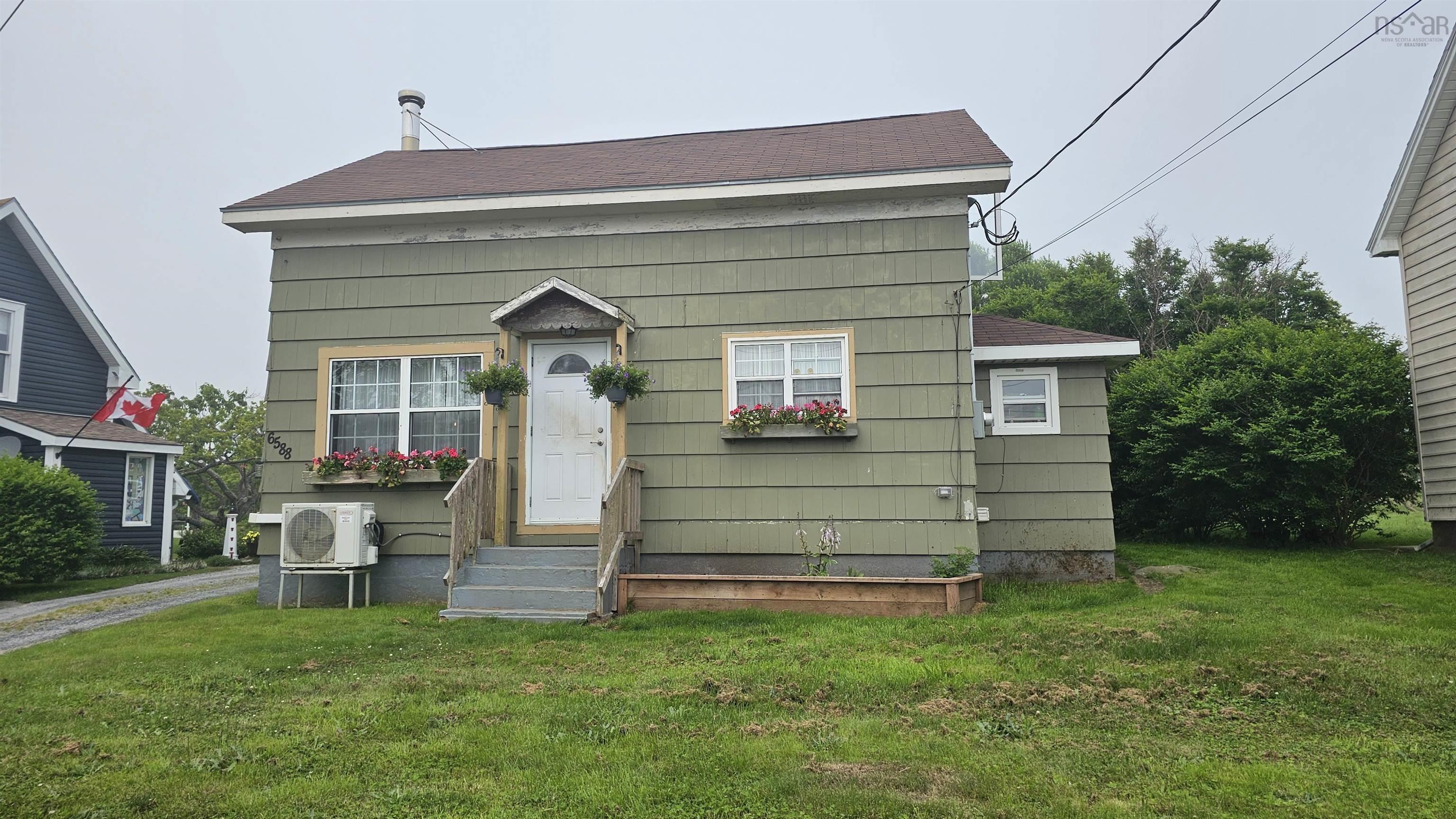 $199,000.00: 6588 Highway 3, Lower Woods Harbour