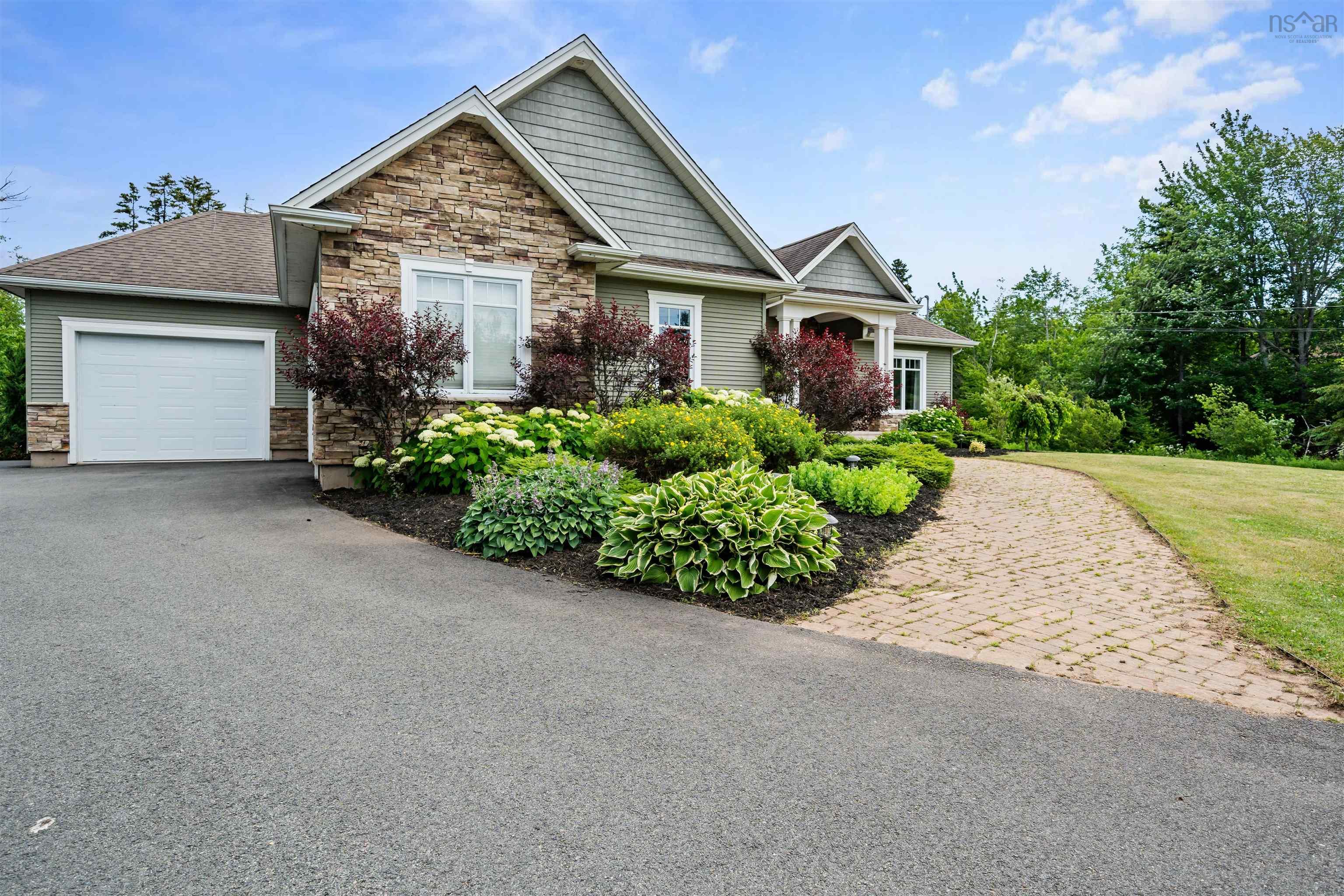 $687,900.00: 259 Dorsay Road, Amherst