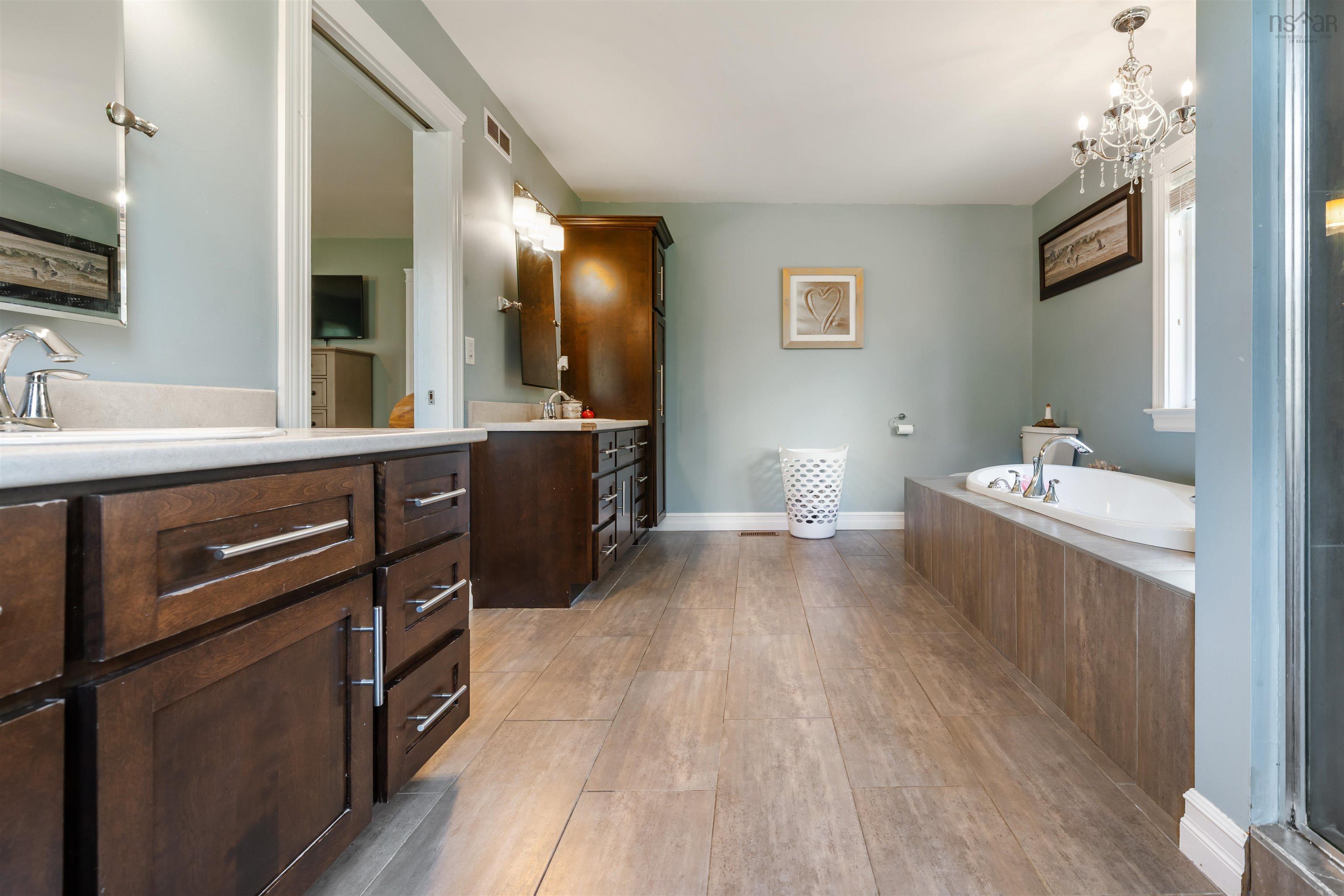 $687,900.00: 259 Dorsay Road, Amherst